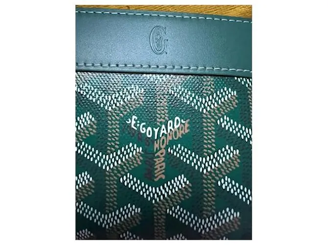 233 Cartera pequeña Matignon de GOYARD. Verde 