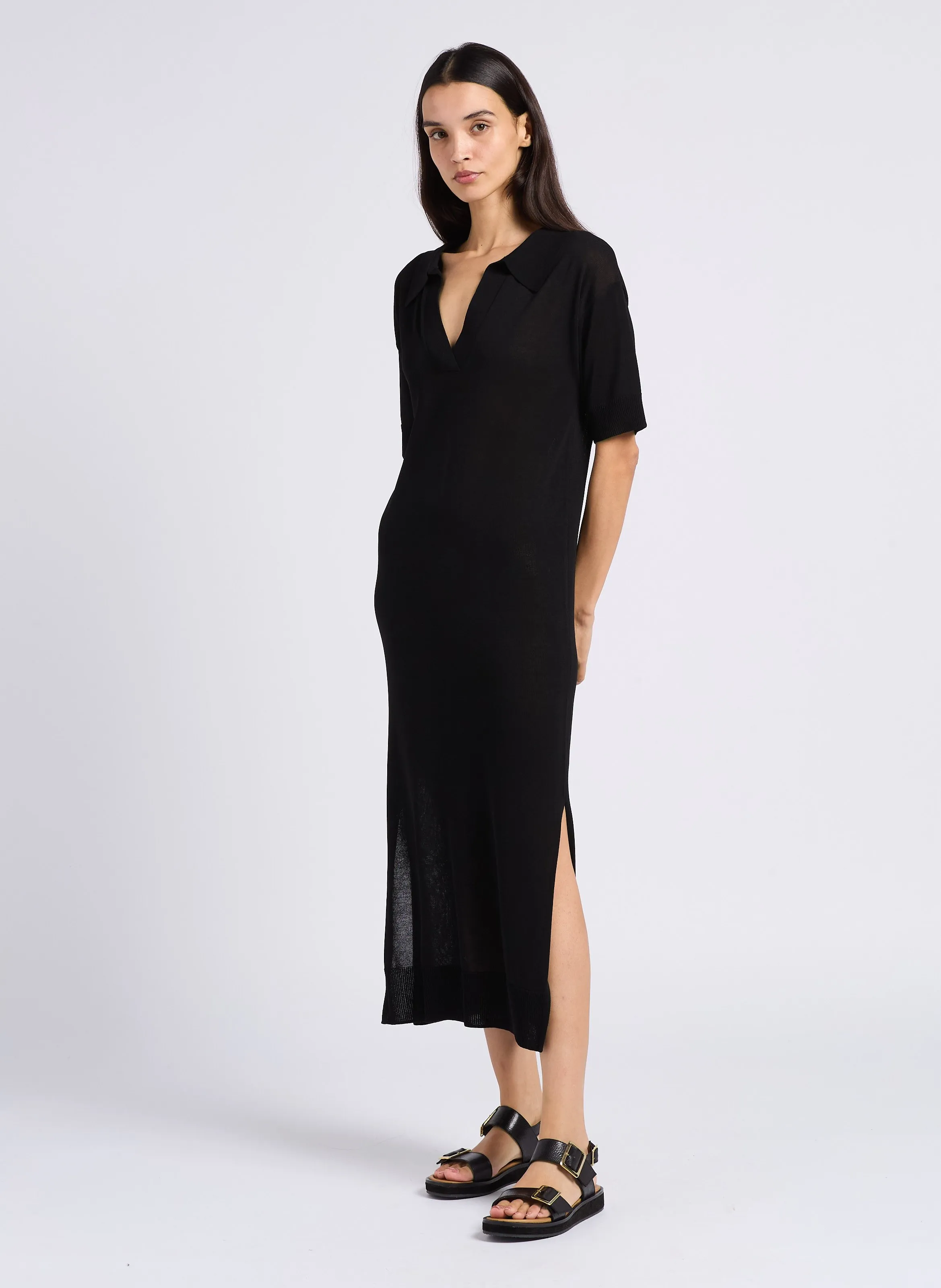 AZALEE  VESTIDO RECTO CUELLO POLO DE PUNTO EN NEGRO