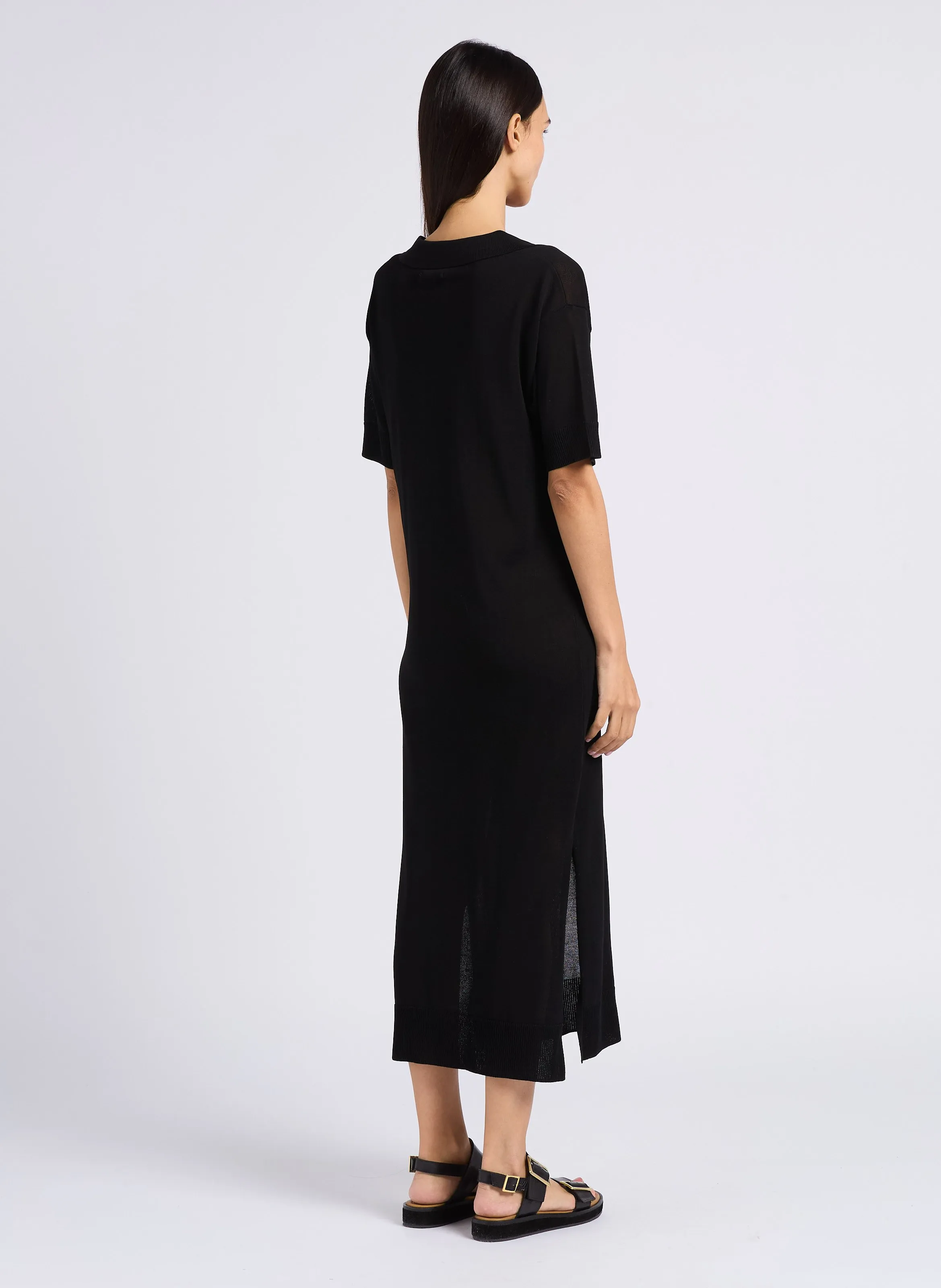 AZALEE  VESTIDO RECTO CUELLO POLO DE PUNTO EN NEGRO