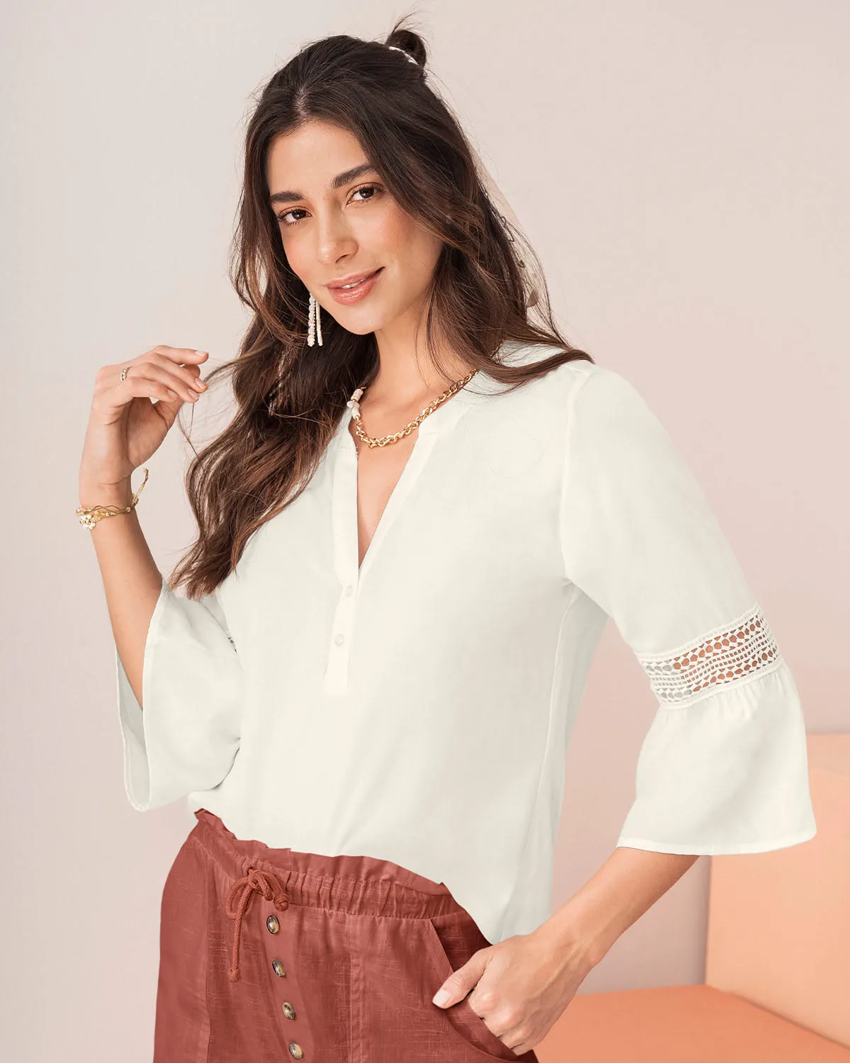 Blusa con volumen en mangas