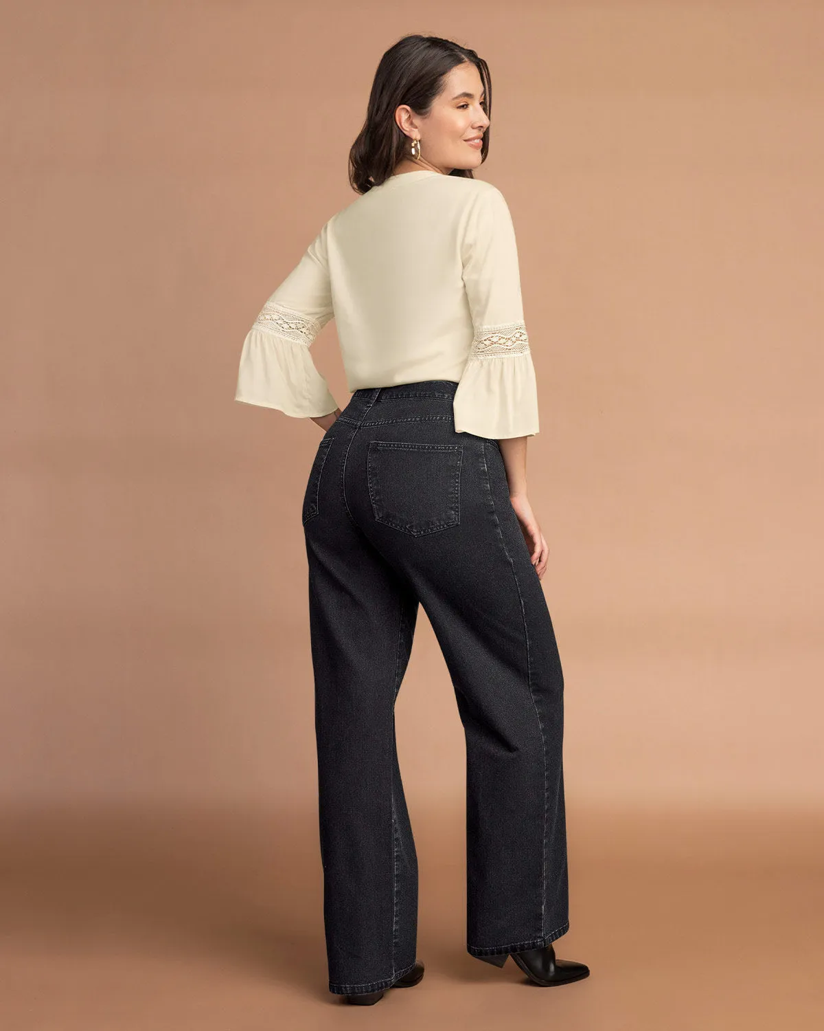 Blusa con volumen en mangas