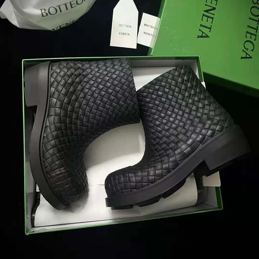 BOTTEGA VENETA BOTíN BOMBERO UNISEXNEGRO