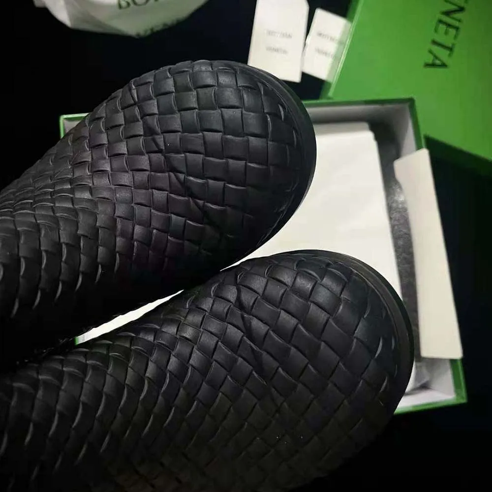 BOTTEGA VENETA BOTíN BOMBERO UNISEXNEGRO