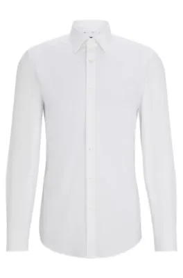 Camisa slim fit en popelín de algodón elástico de planchado fácil