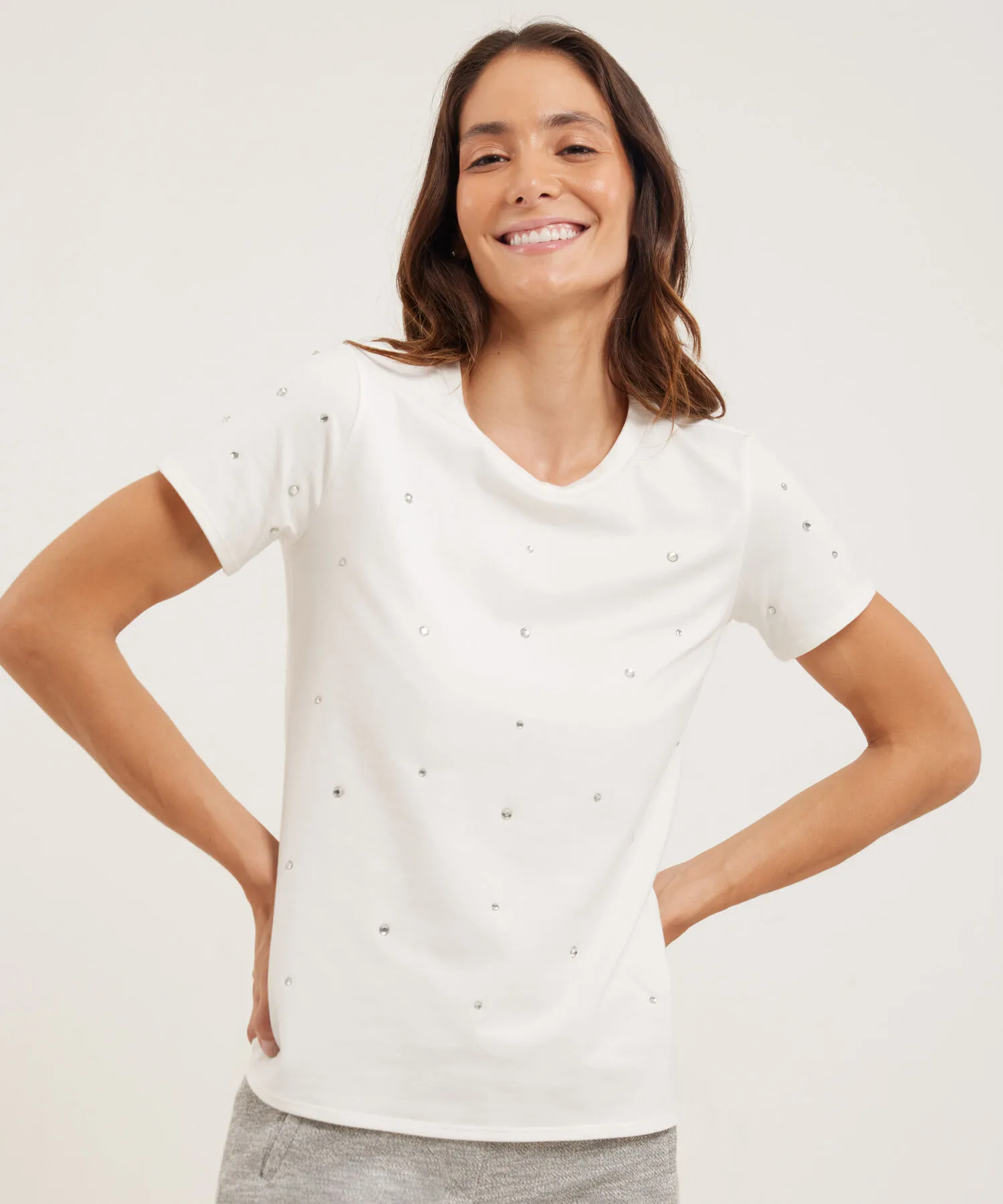 CAMISETA CON PEDRER&IACUTE;A