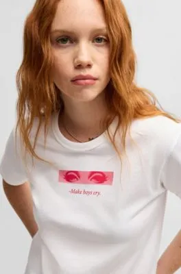 Camiseta de algodón con estampado gráfico de la temporada