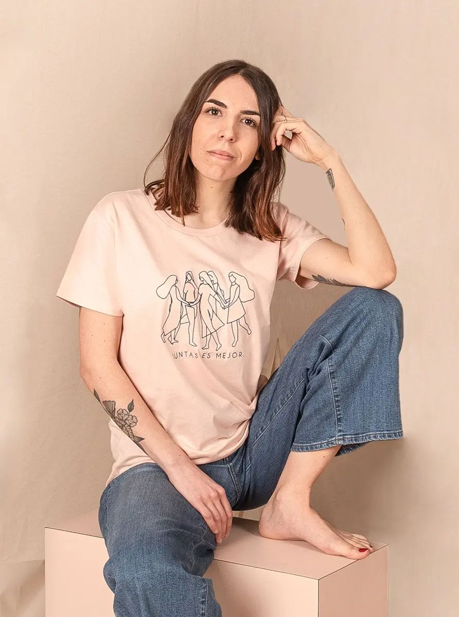 Camiseta feminista rosa de algodón orgánico