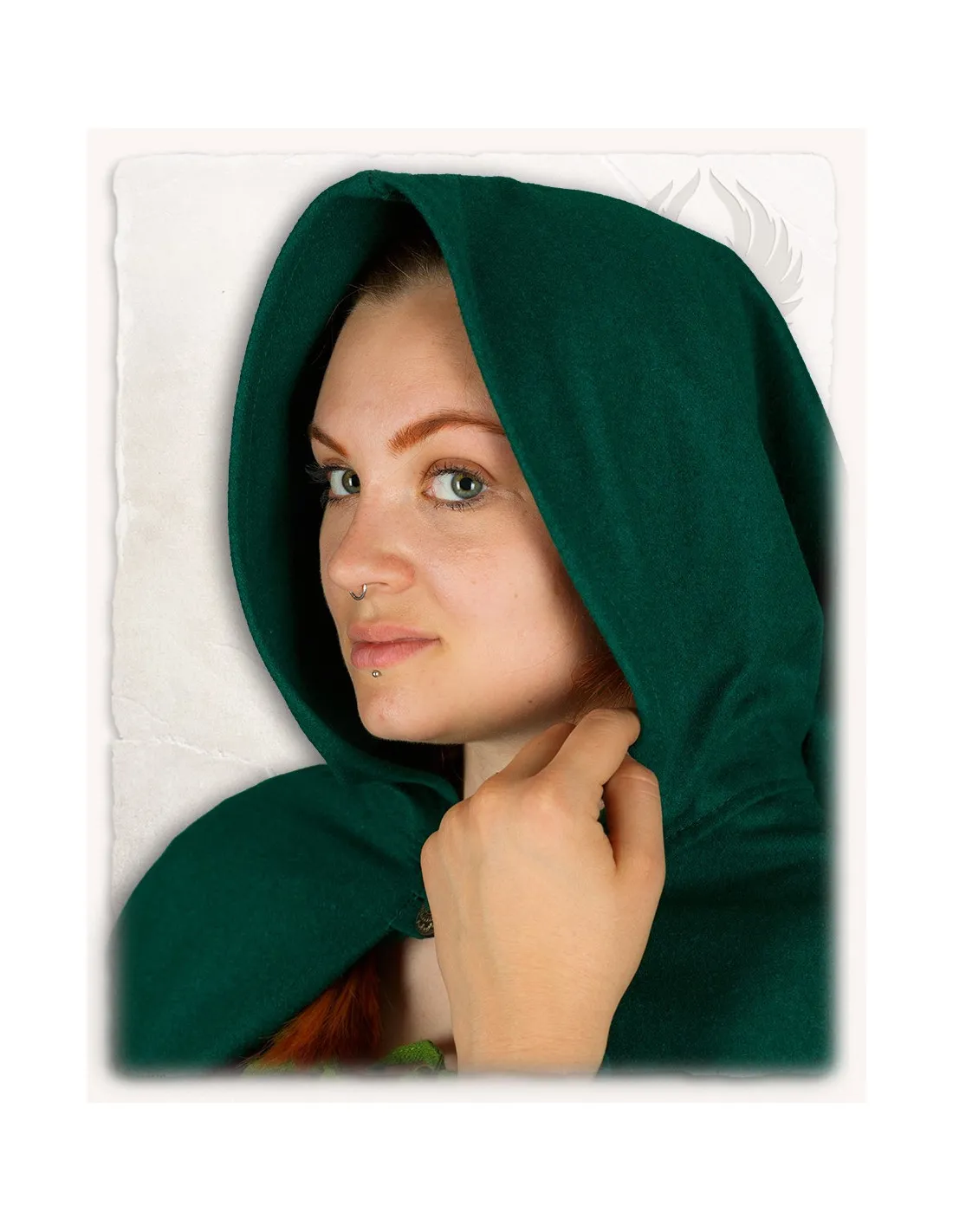 Capa medieval de lana verde modelo Gora