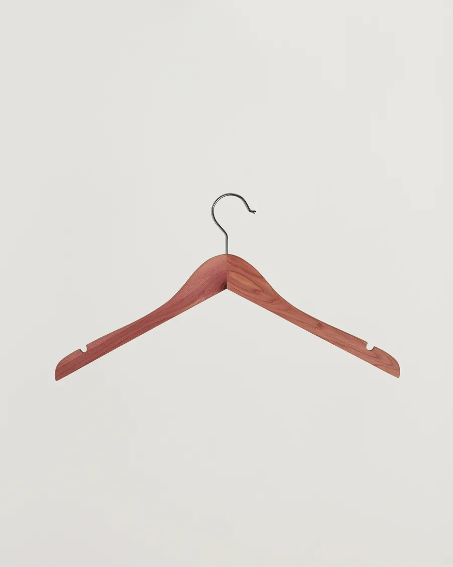 CARE WITH CARL 5PACK CEDAR WOOD SHIRT HANGERS