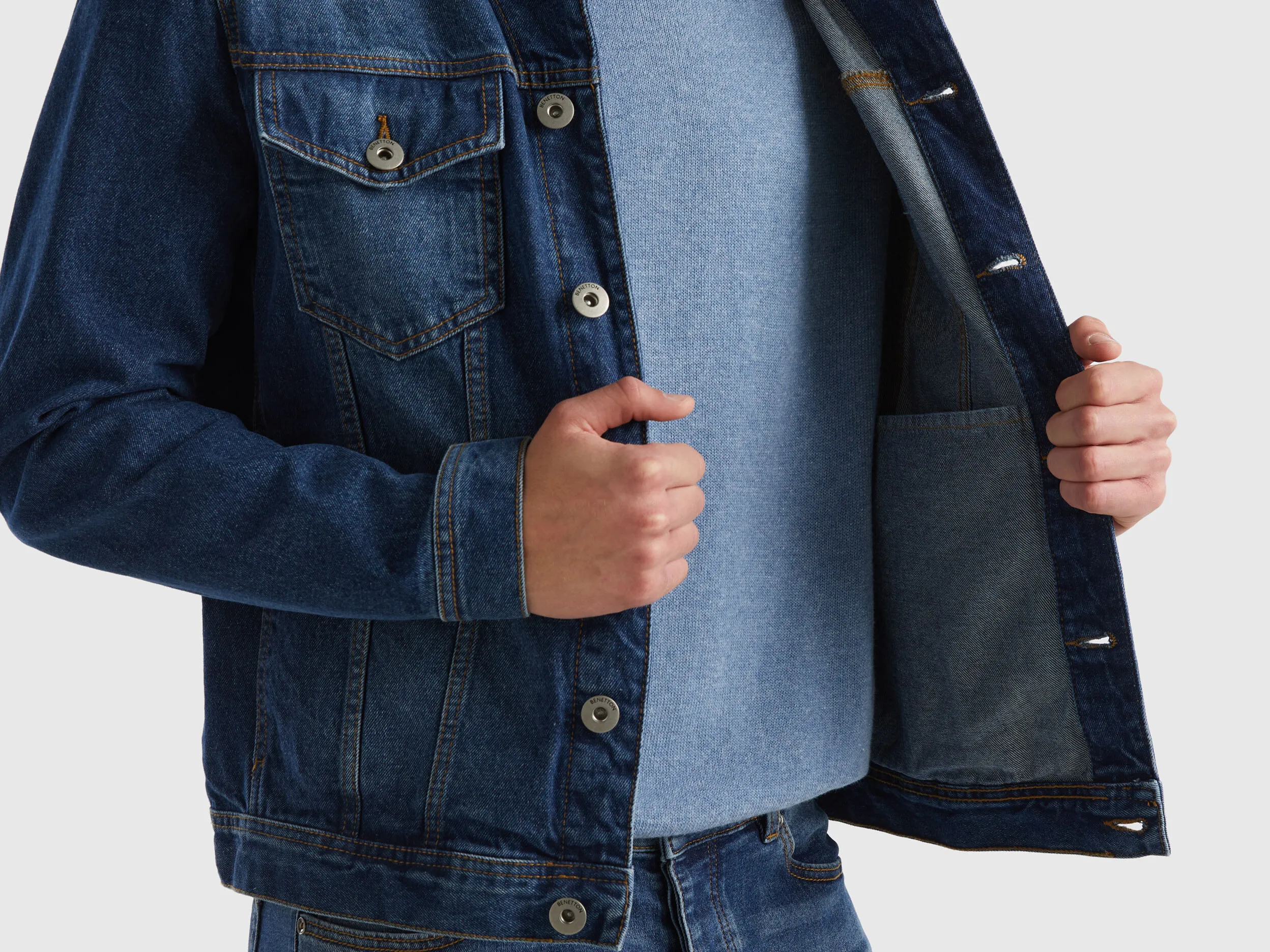 Cazadora vaquera regular fit