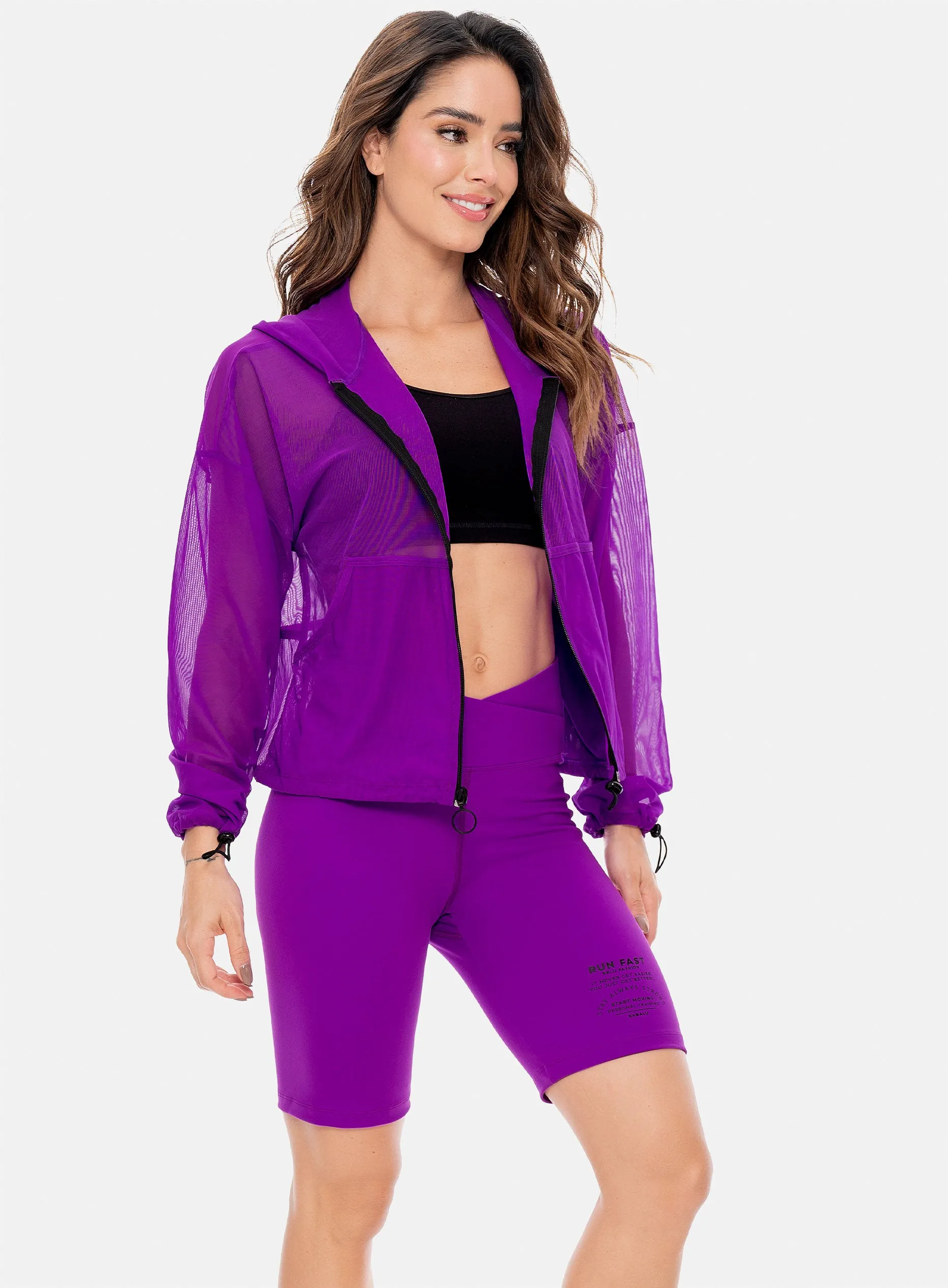 CHAQUETA DEPORTIVA CON CHOMPA SEMI TRANSPARENTE REF: 105983
