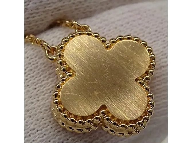 Collar Alhambra de Van Cleef & Arpels Rosa 
