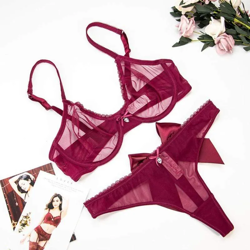 Conjunto de lencería de malla con medias Amelie