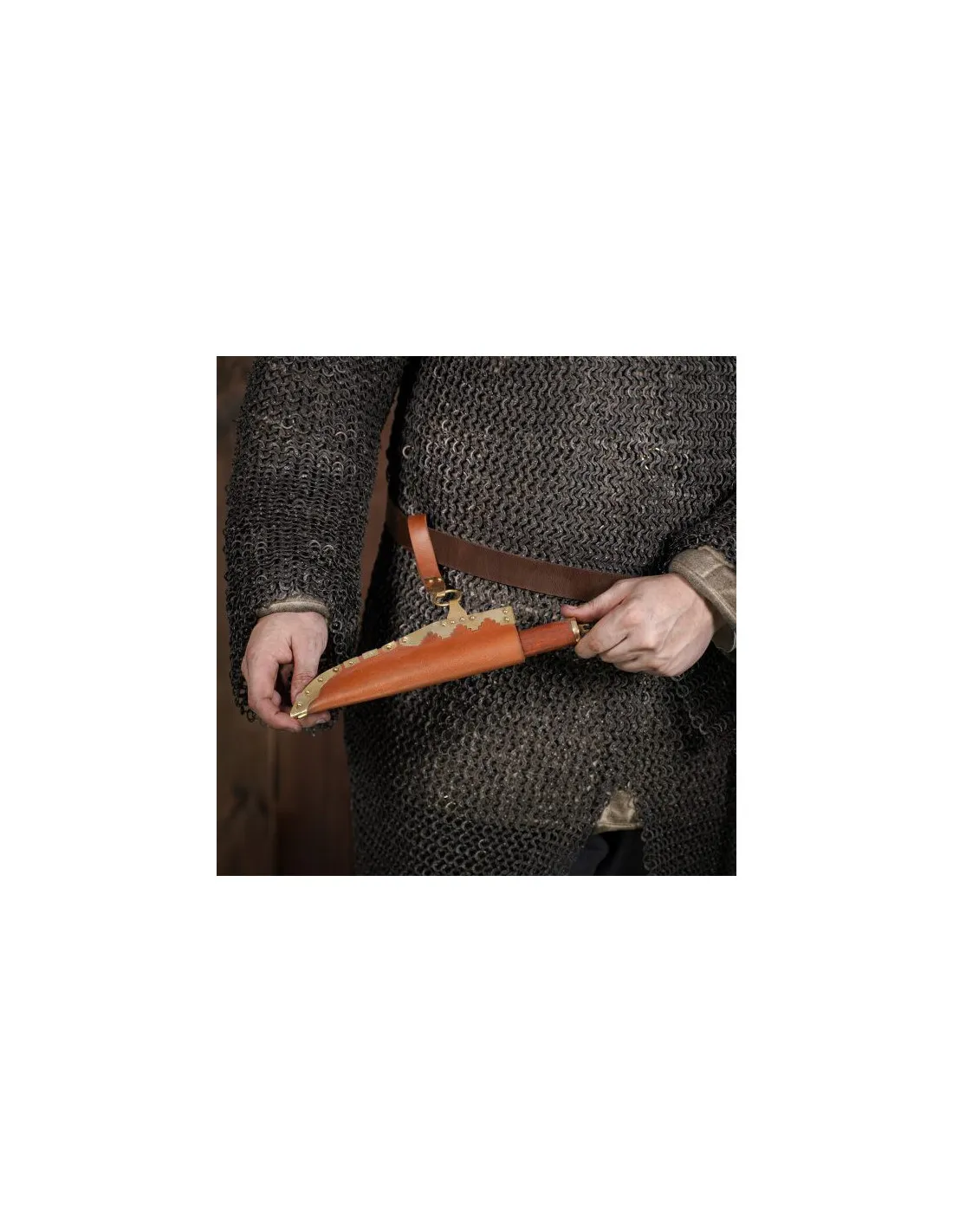 Cuchillo vikingo con funda de cuero genuino