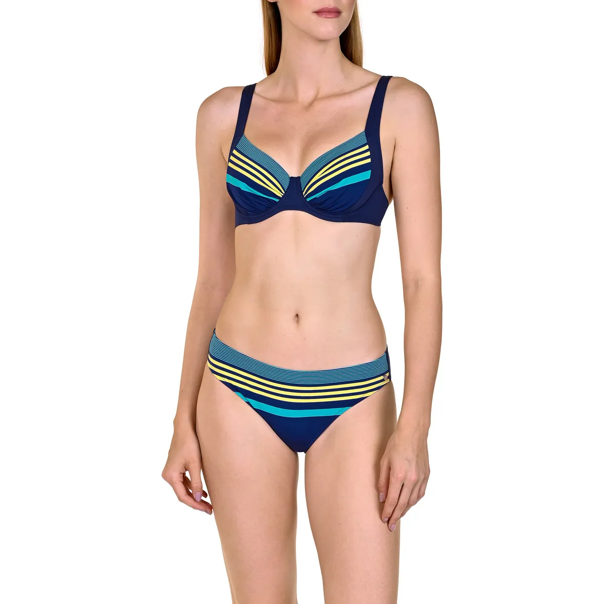 Dominica  Traje de baño con aros arriba