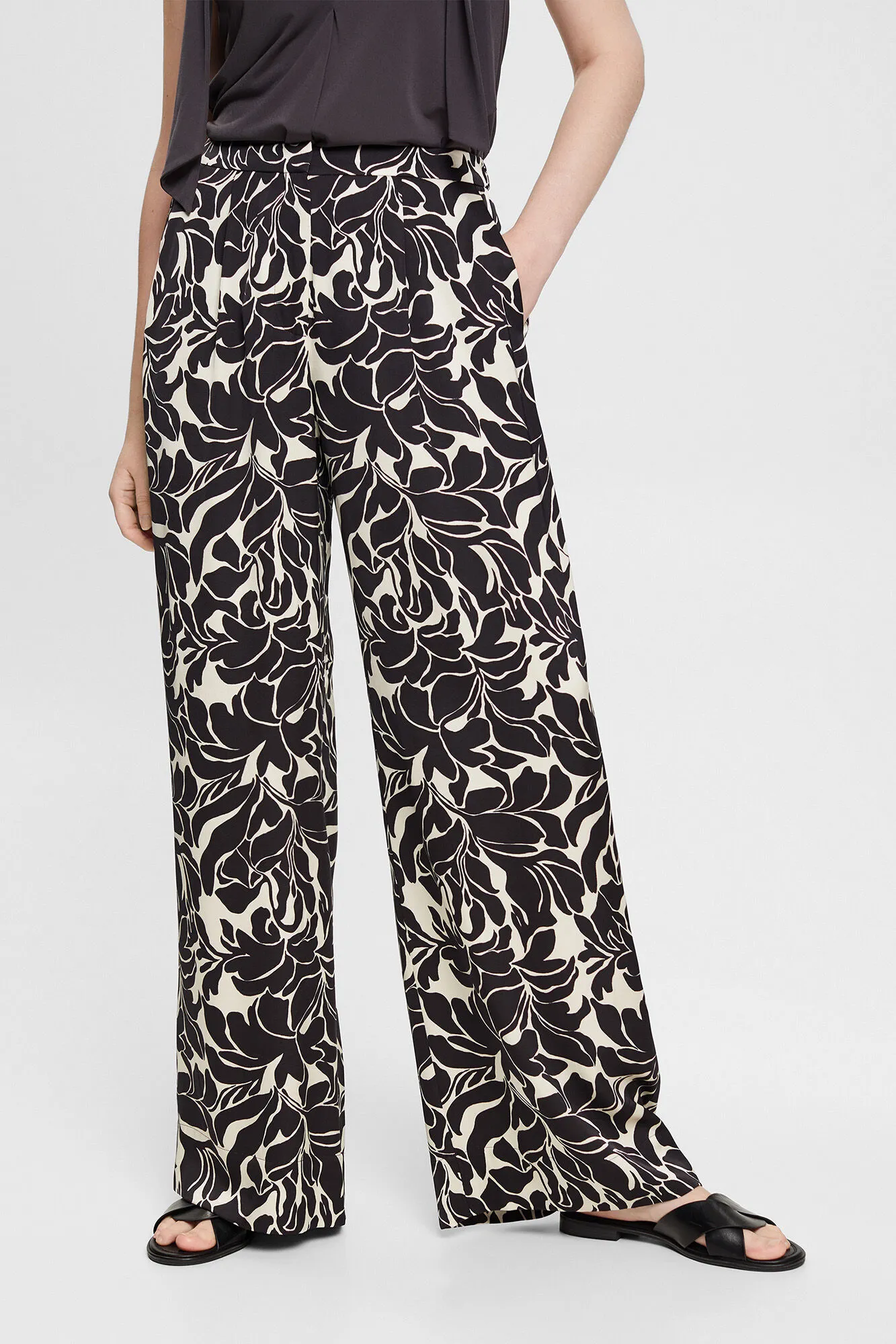 Esprit Pantalón viscosa pinzas estampado floral