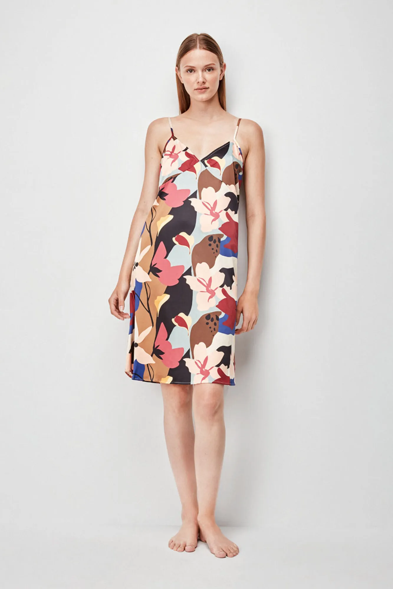 Gisela Camisón estampado floral satén
