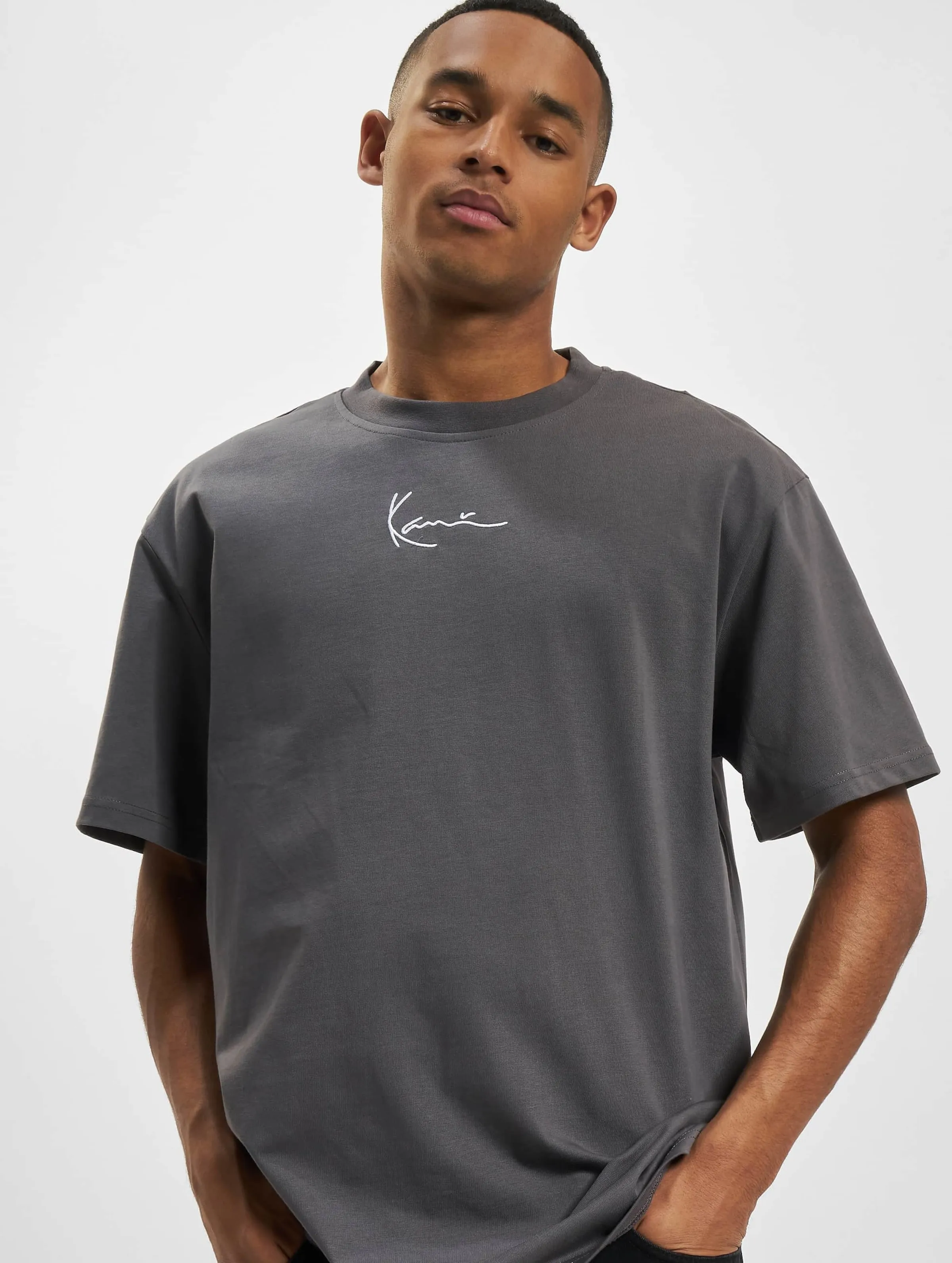 Karl Kani Small Signature Essential
