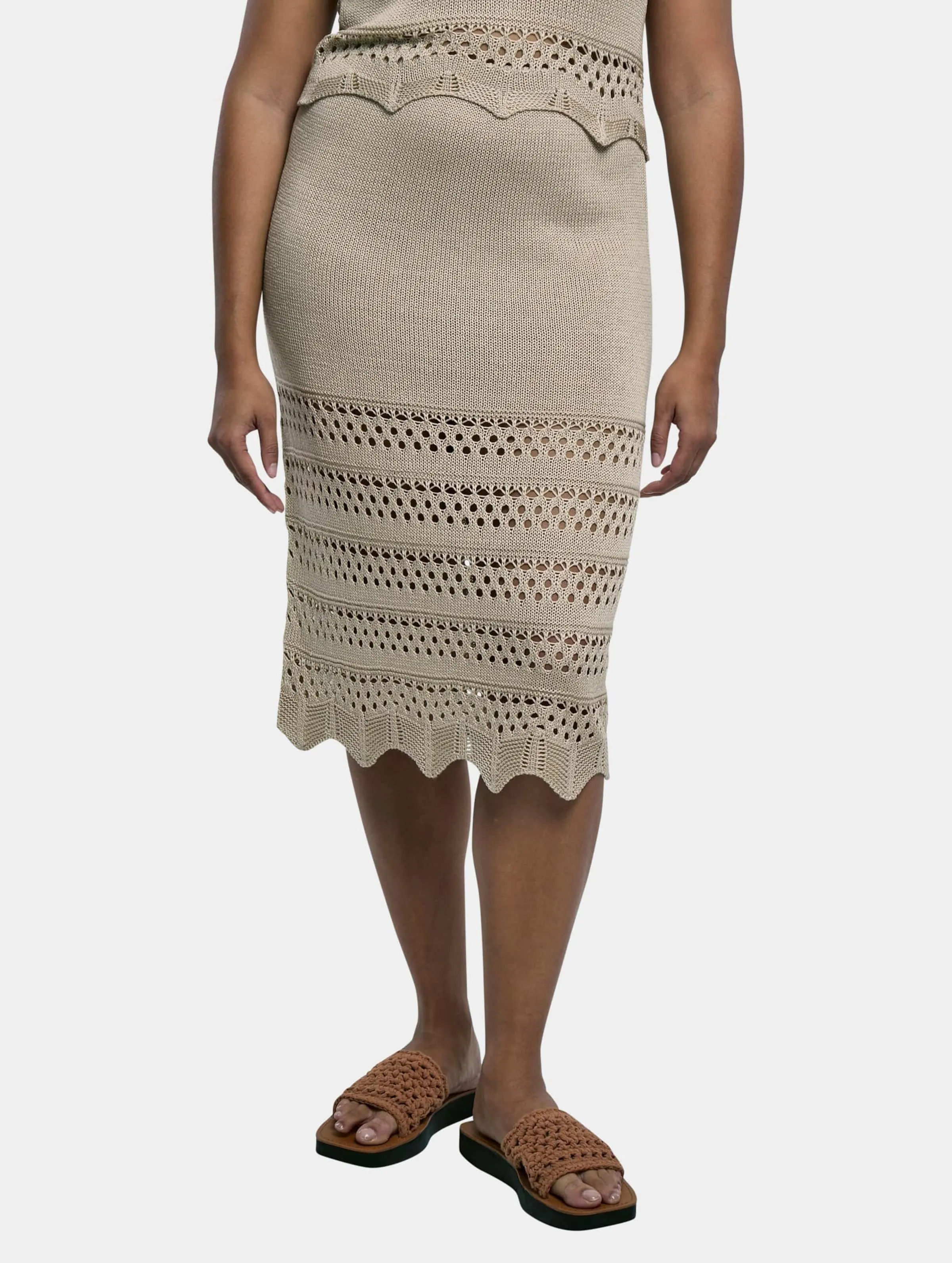 Ladies 3/4 Crochet Knit