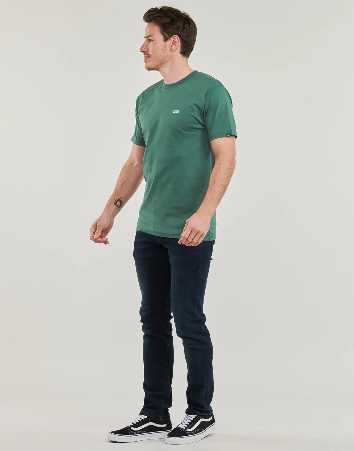 LEFT CHEST LOGO TEE