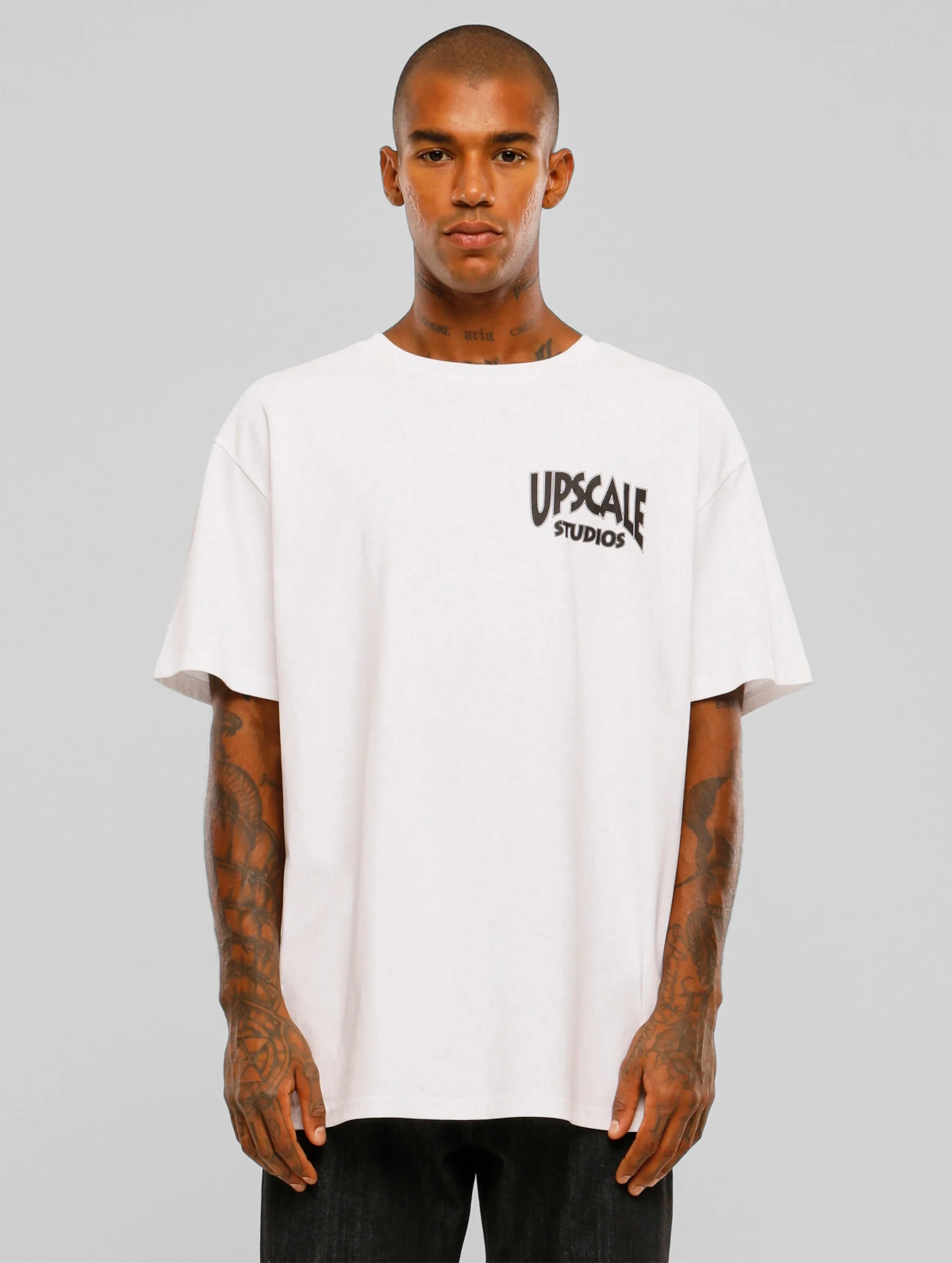Mister Tee Upscale Studios Oversize