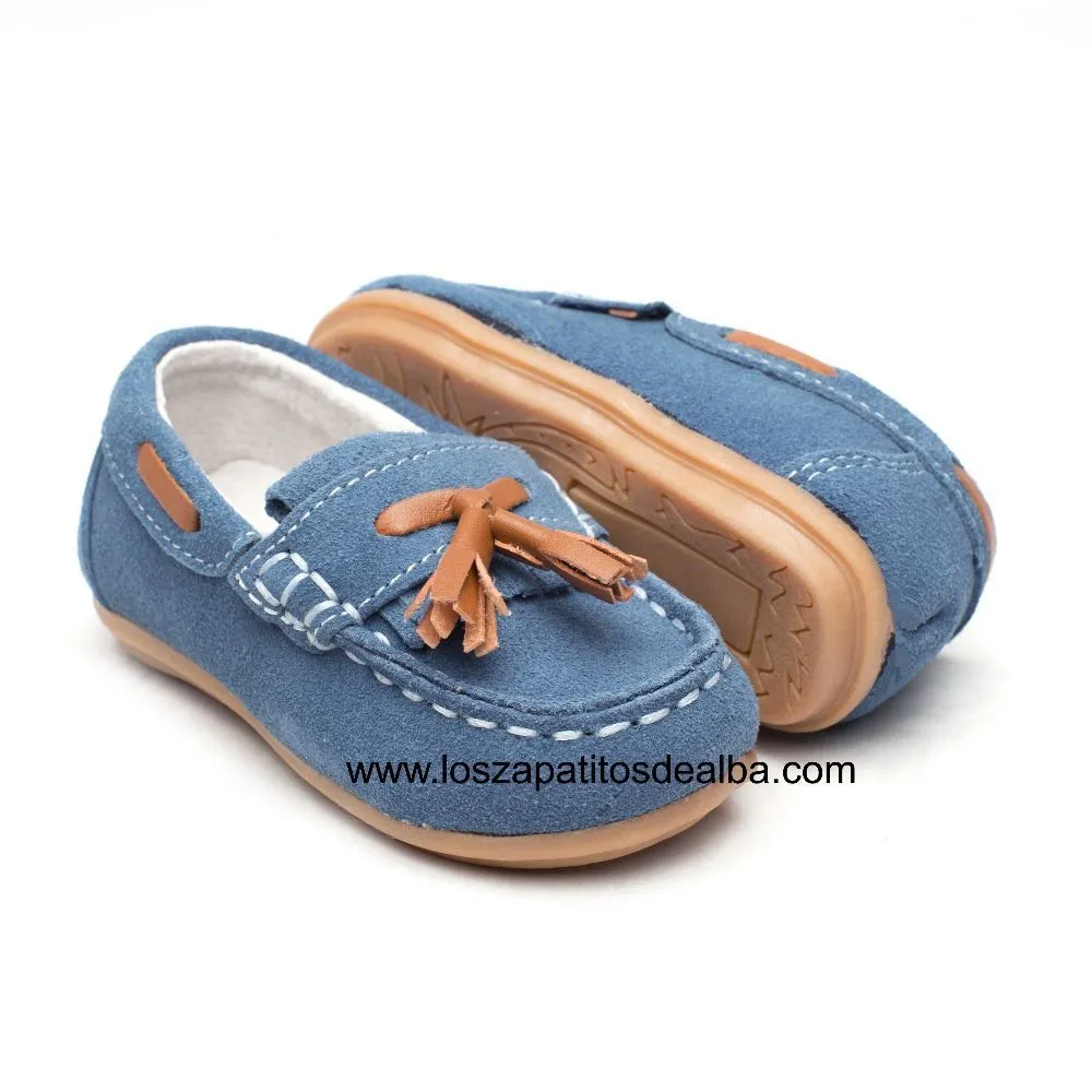 Mocasines Niño celeste modelo flecos