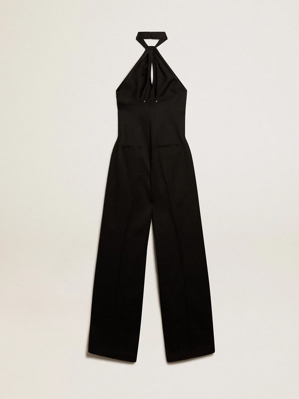 Mono de color negro en gabardina de lana