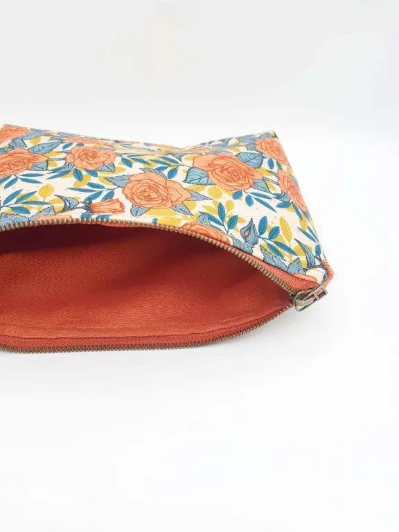 Neceser estampado tapicería reciclada