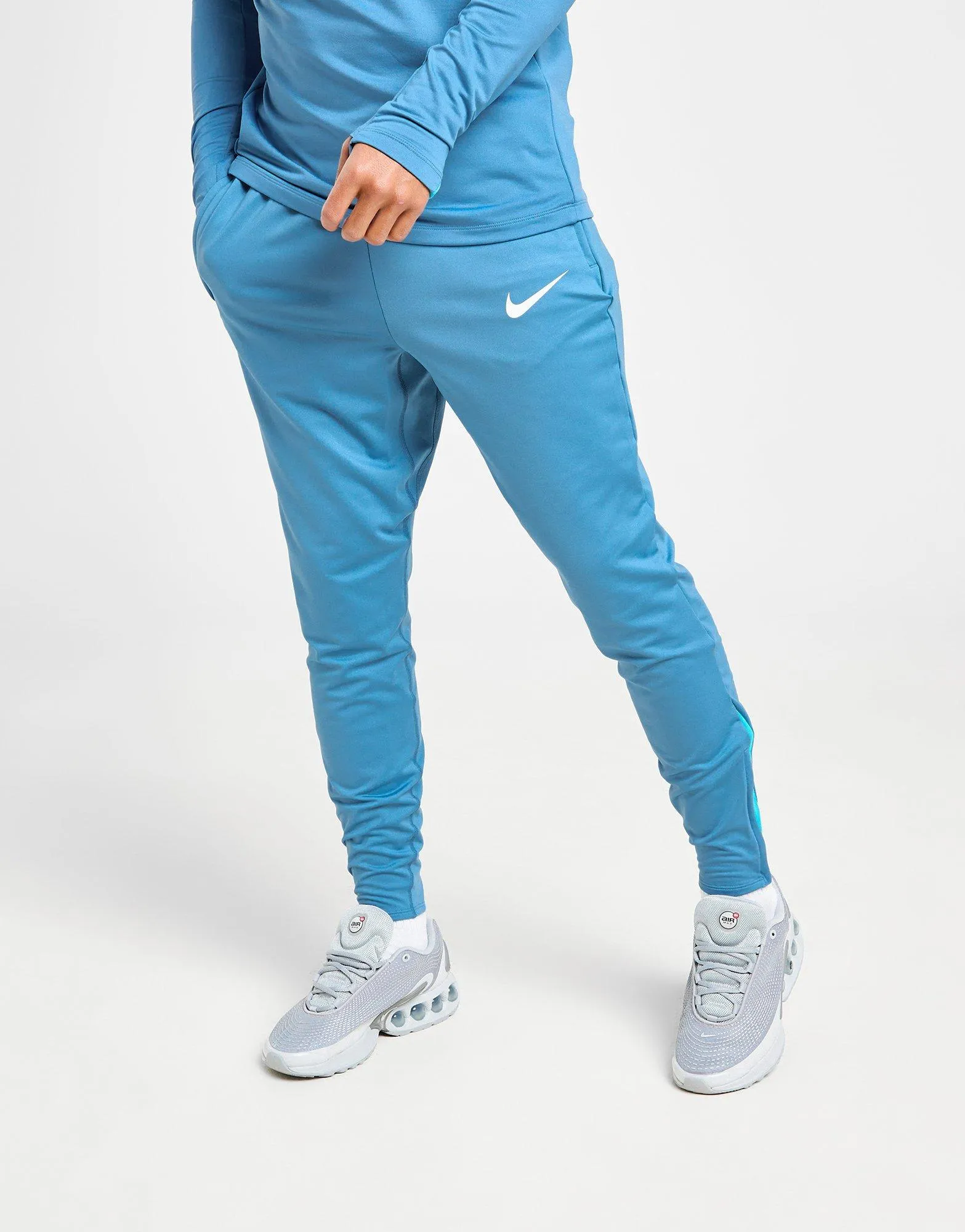 NIKE STRIKE DRIFIT TRACK PANTS
