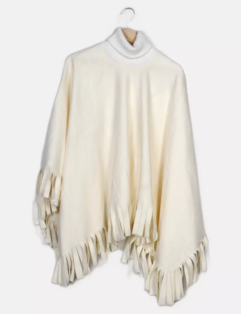 NoName Capa y poncho