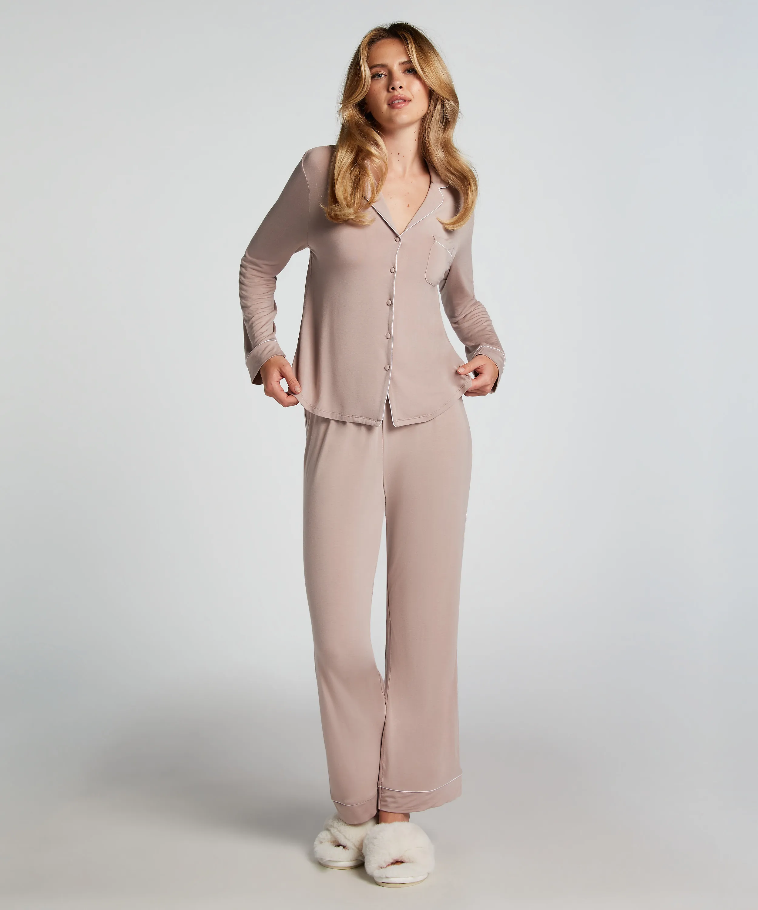 PANTAL&OACUTE;N DE JERSEY ESSENTIAL  BEIGE