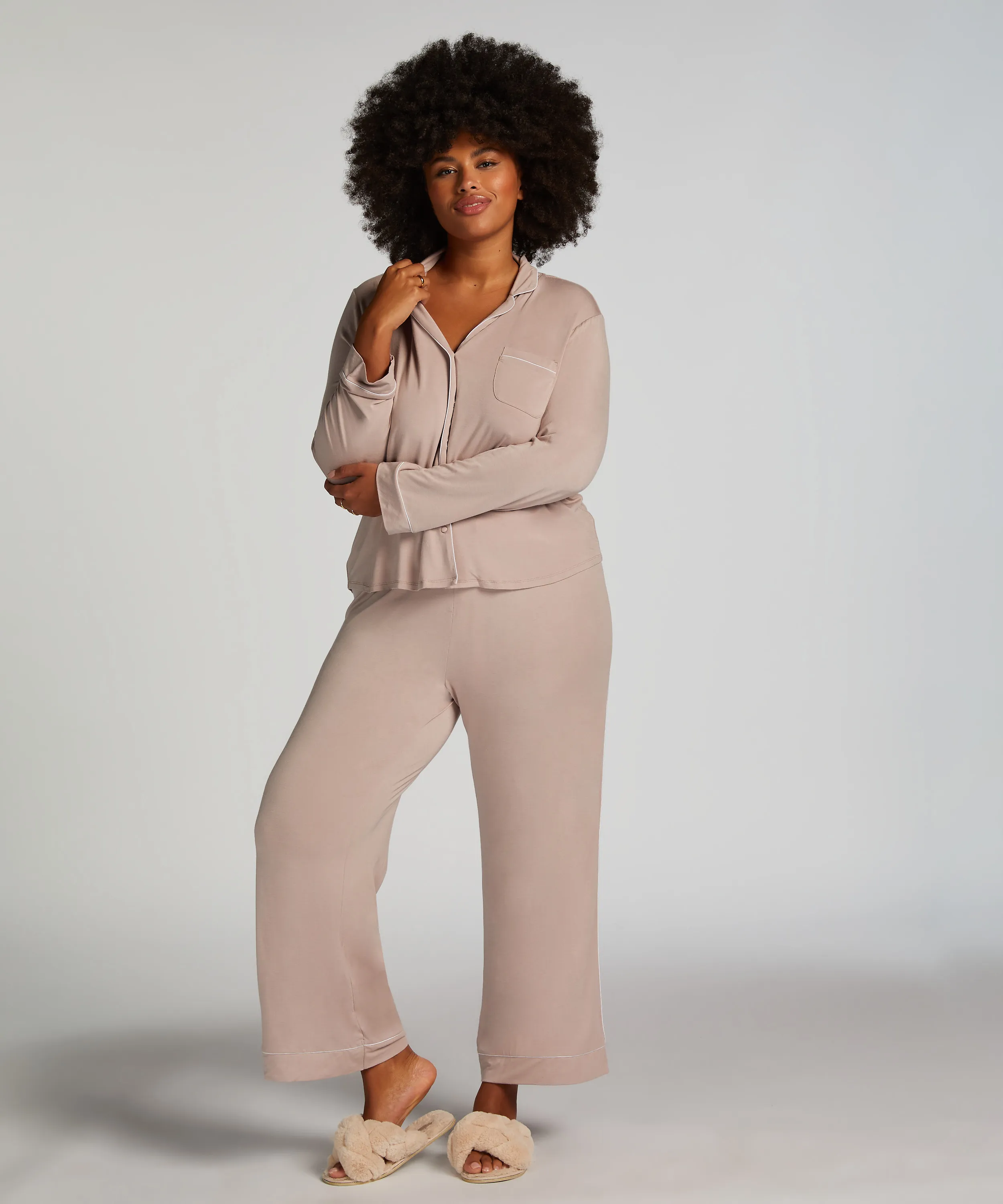 PANTAL&OACUTE;N DE JERSEY ESSENTIAL  BEIGE