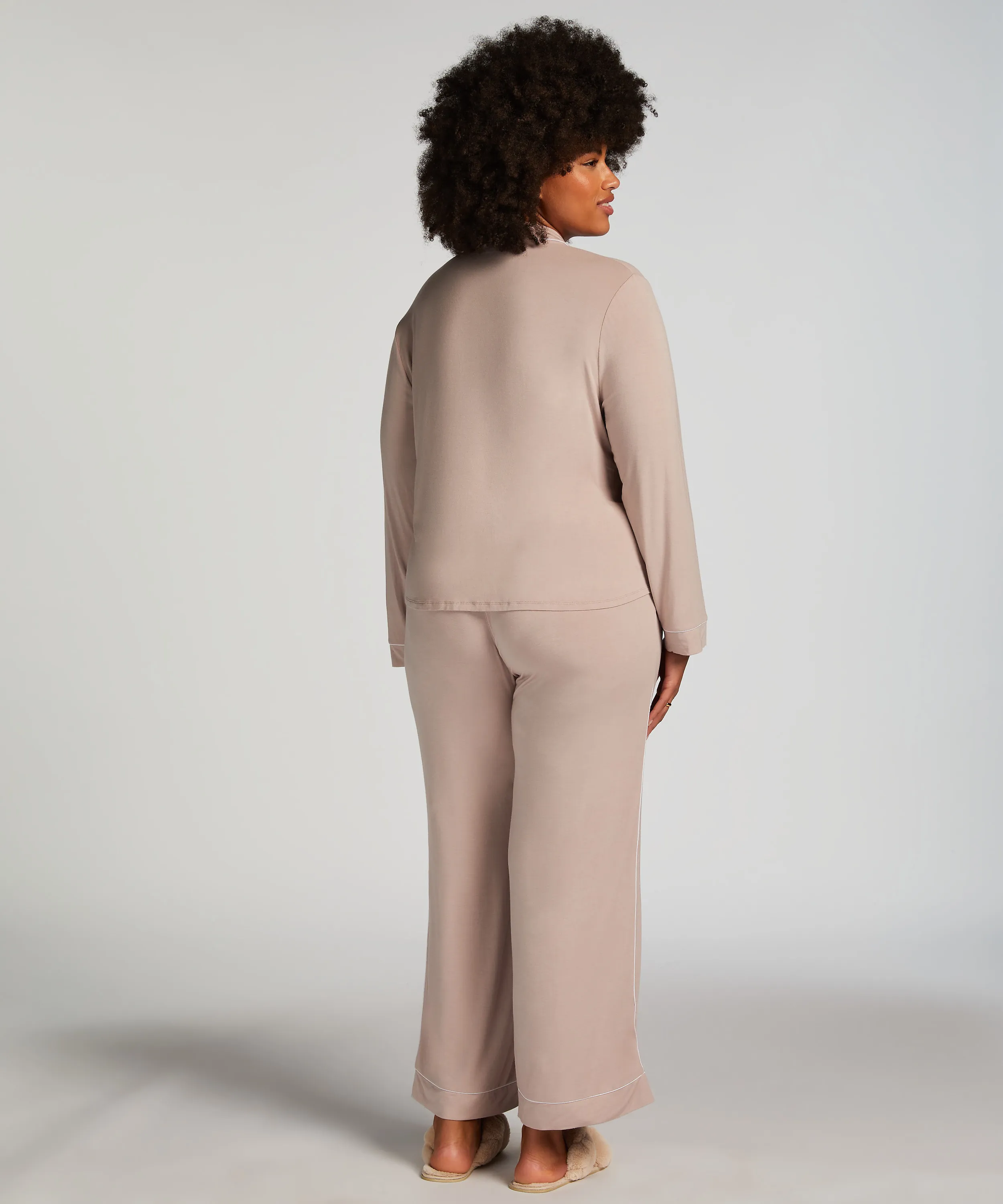 PANTAL&OACUTE;N DE JERSEY ESSENTIAL  BEIGE