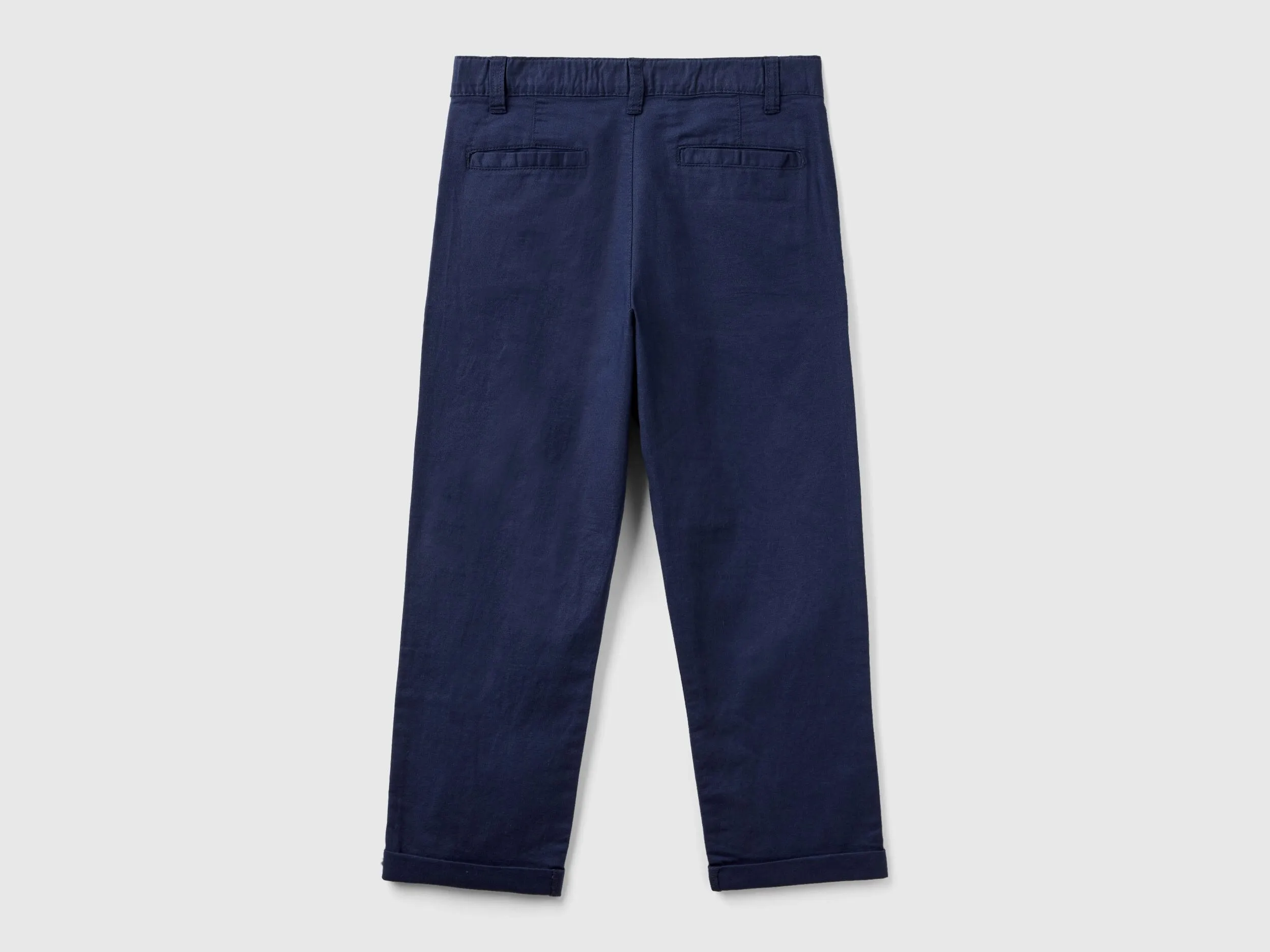 Pantalón de lino mixto de corte relajado