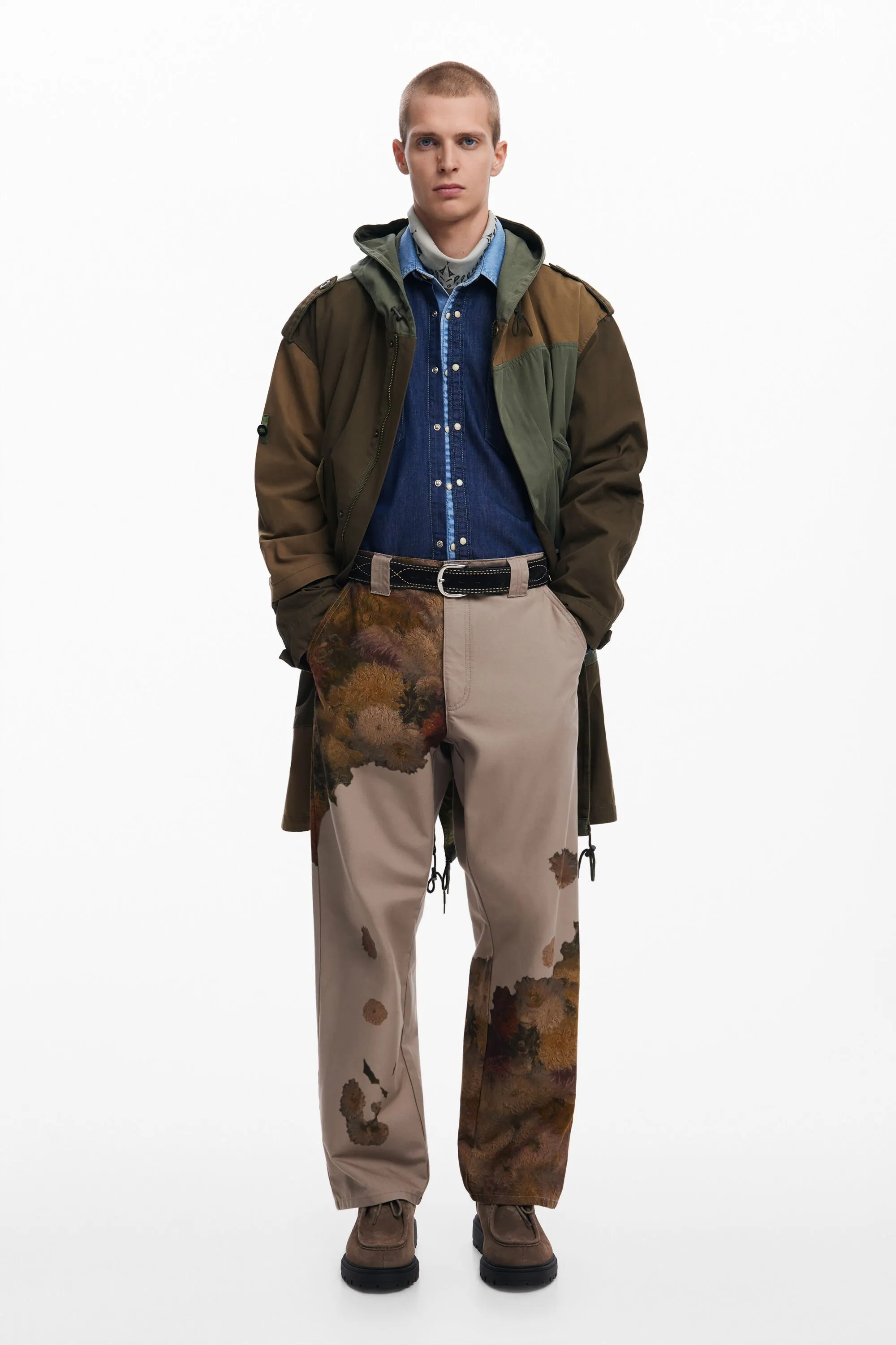 Pantalón estampado flores