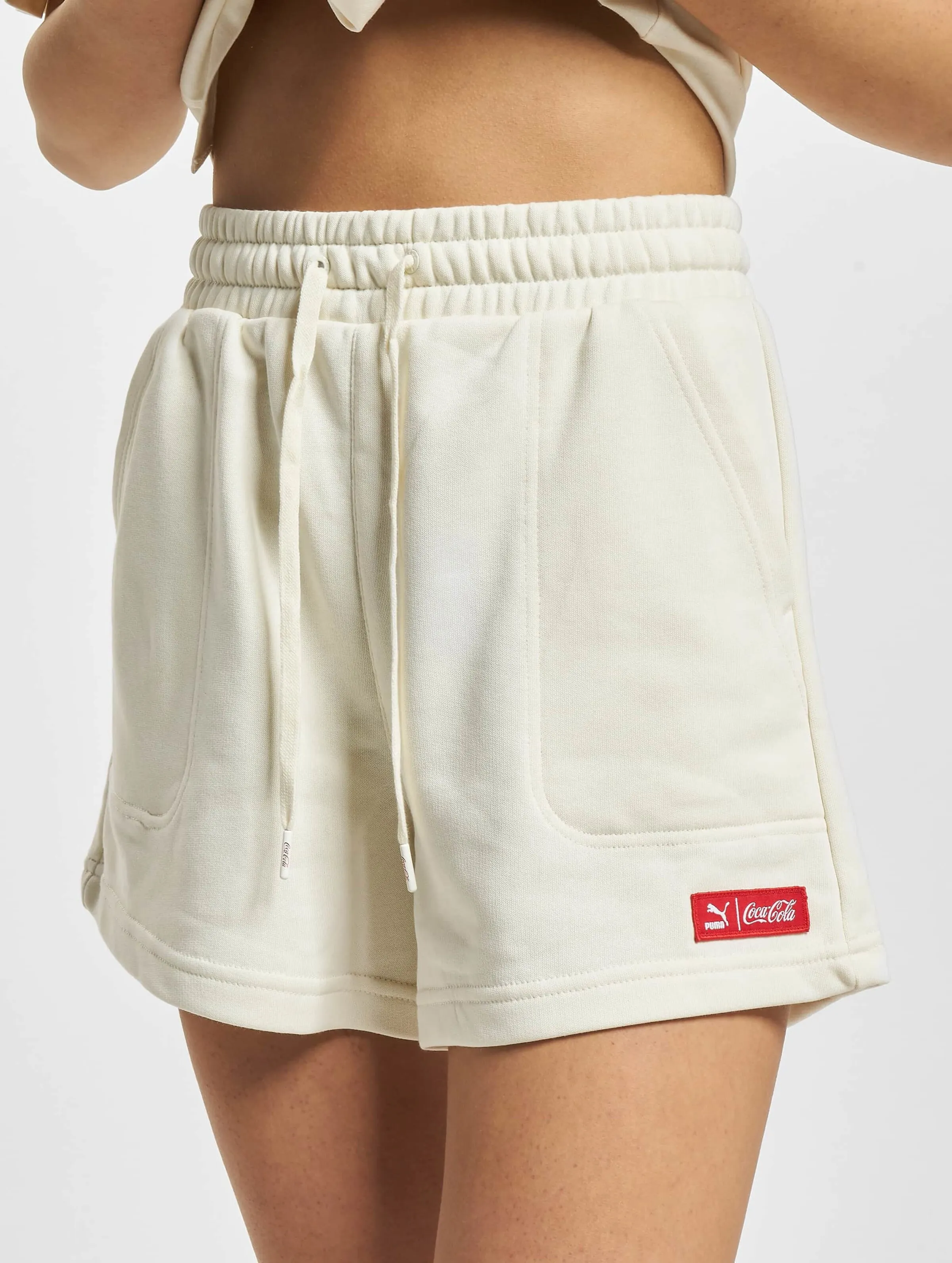 Pantalones cortos de cintura alta Puma X Coca Cola
