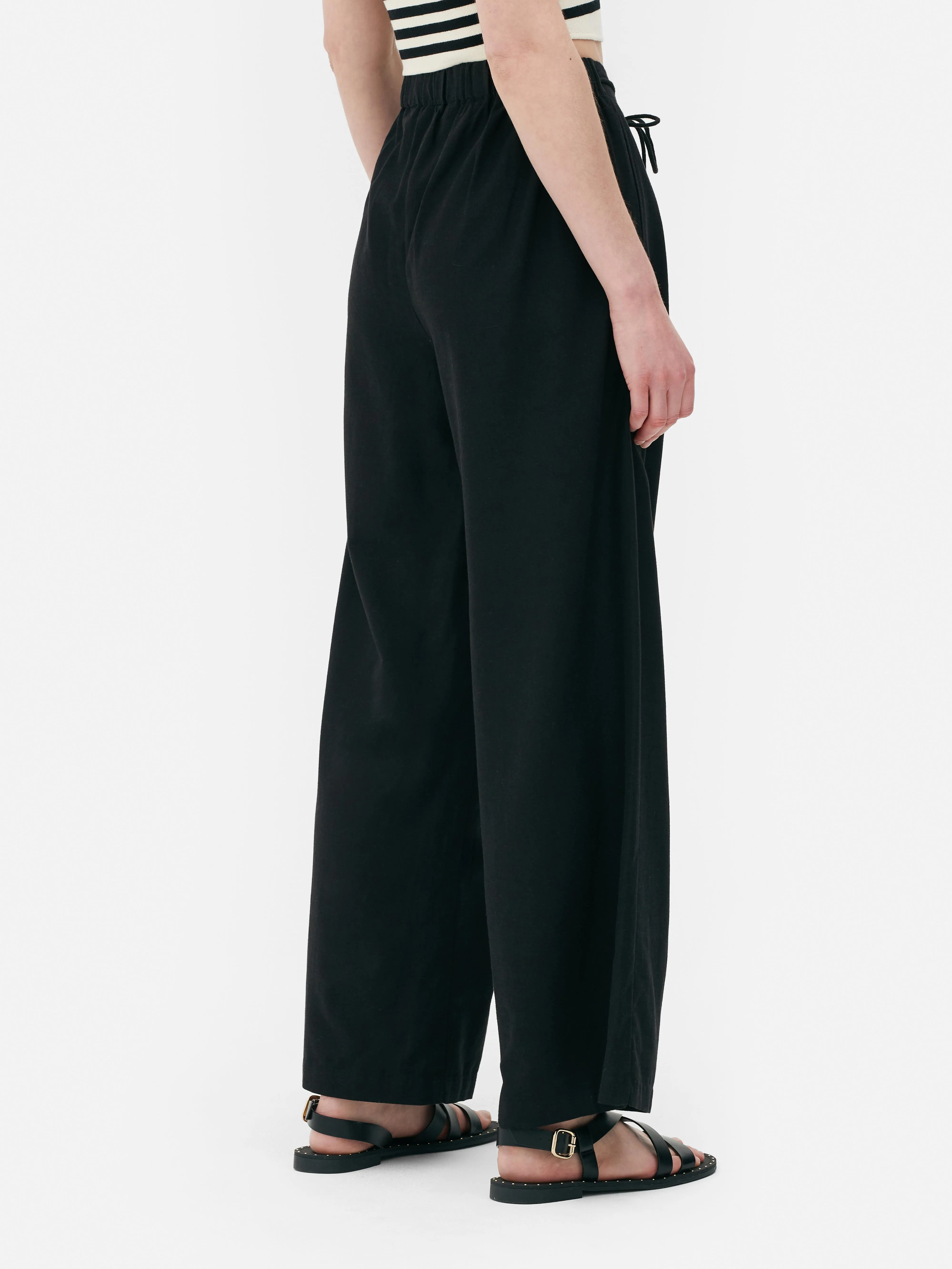 Pantalones de pernera ancha con cordón de ajuste