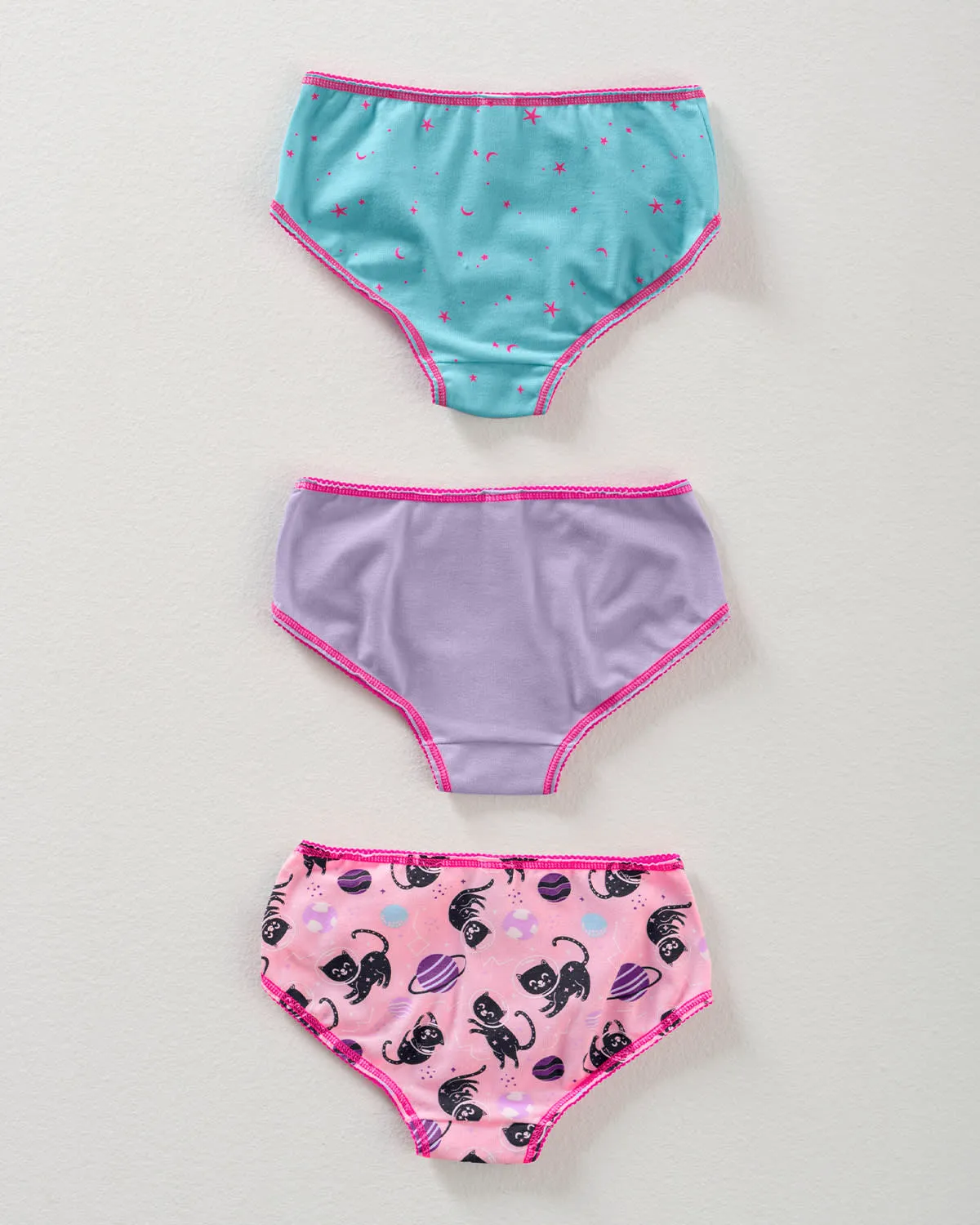 Paquete x 3 panties clásicos en algodón suave para nia