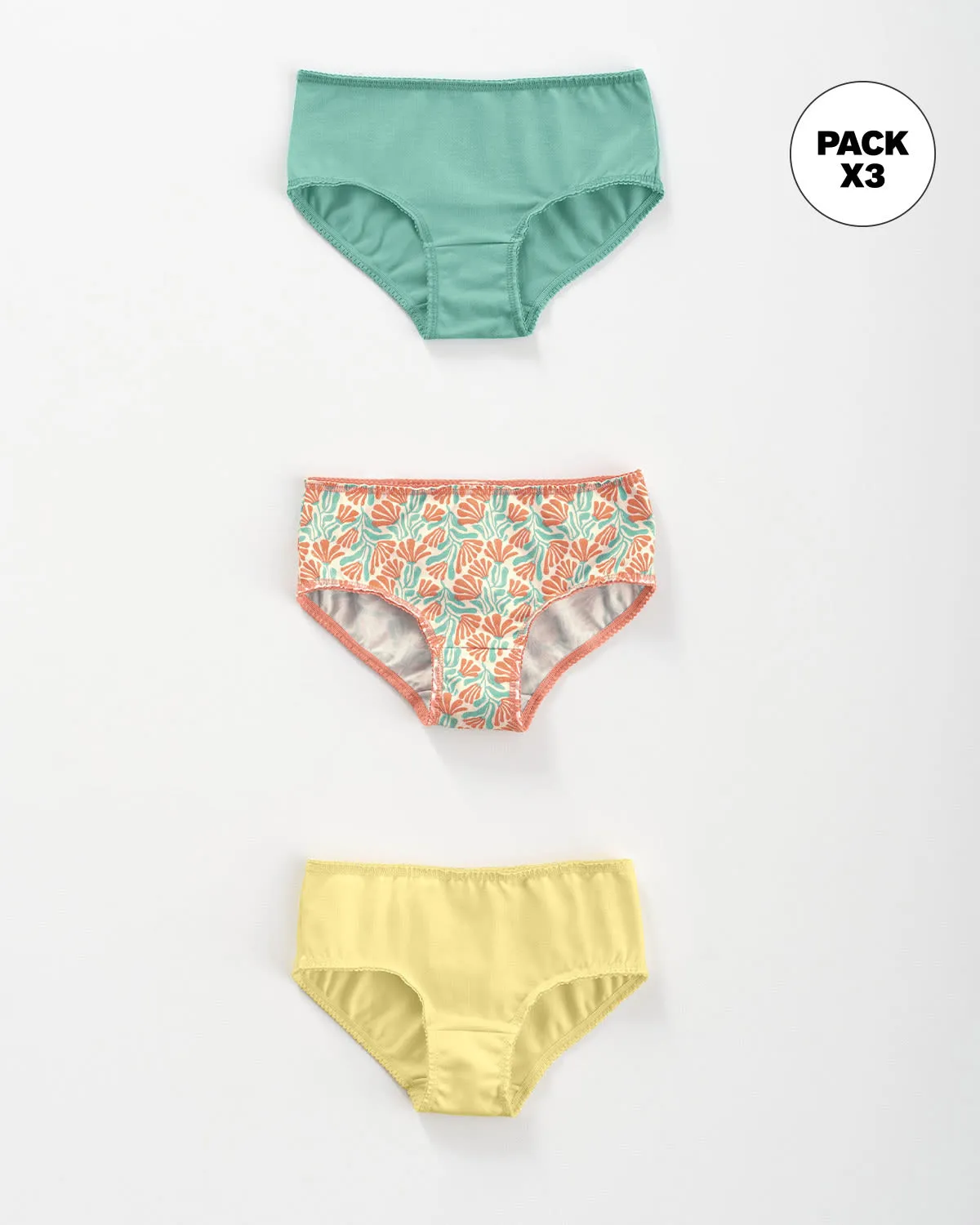 Paquete x 3 panties clásicos en algodón suave para nia