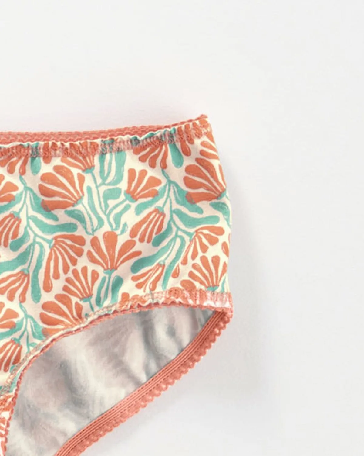 Paquete x 3 panties clásicos en algodón suave para nia