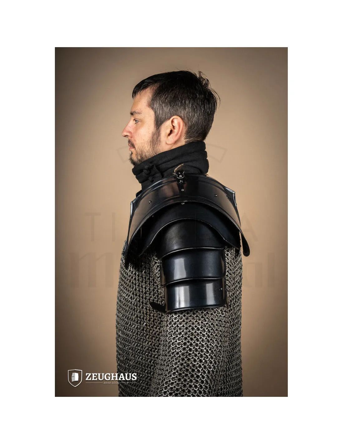 Pareja de hombreras Guerrero Medieval, acabado oscuro