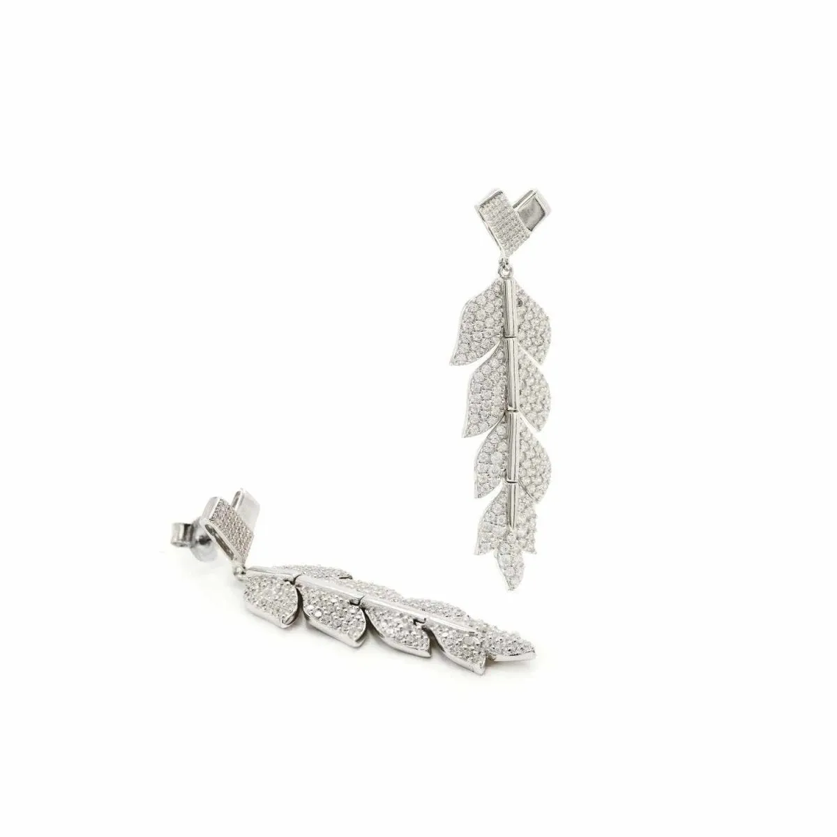Pendientes largos  plata brillantes con diseo de hoja
