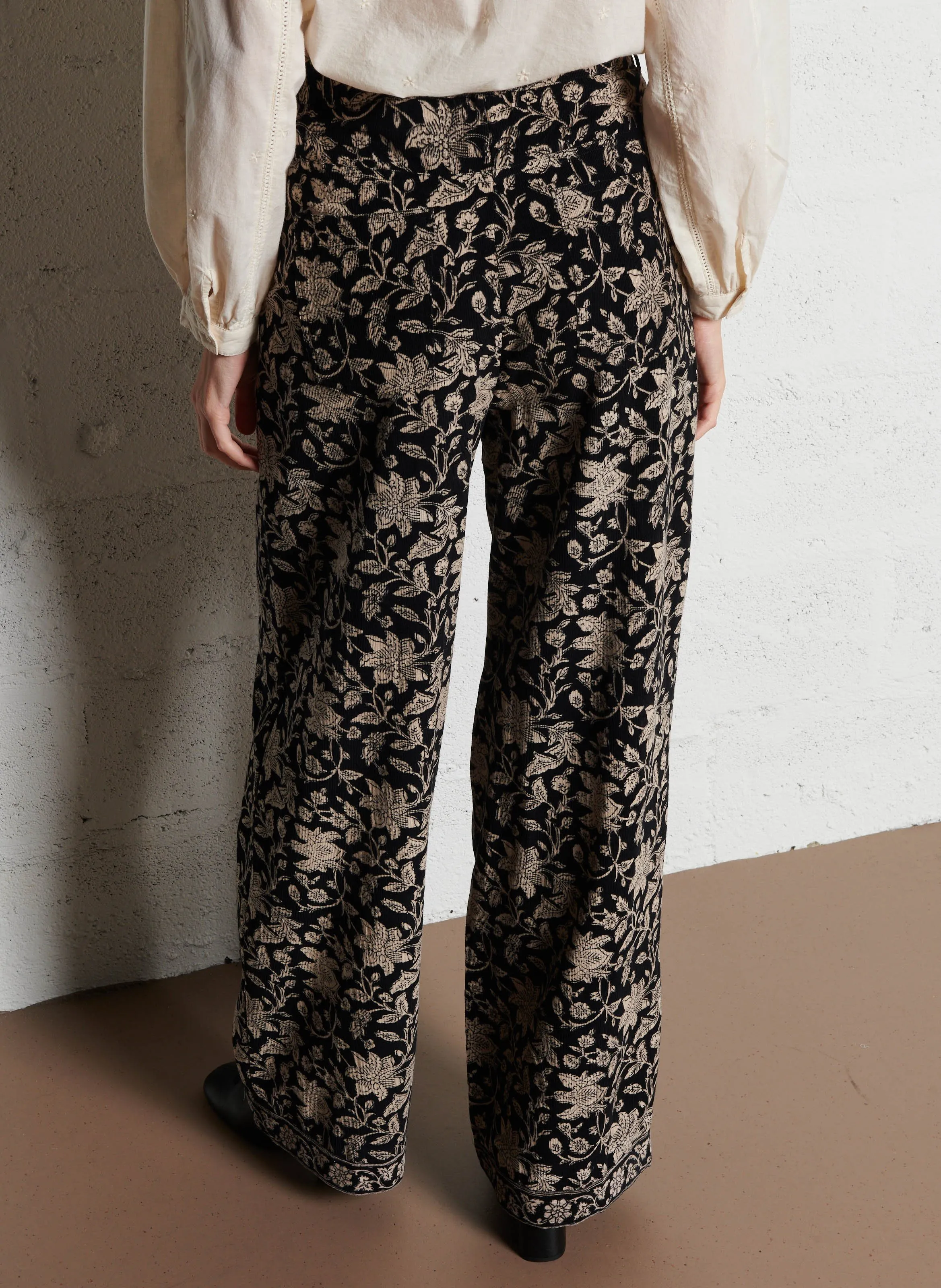 PEPA  PANTALóN CARGO DE ALGODóN SLIM EN NEGRO