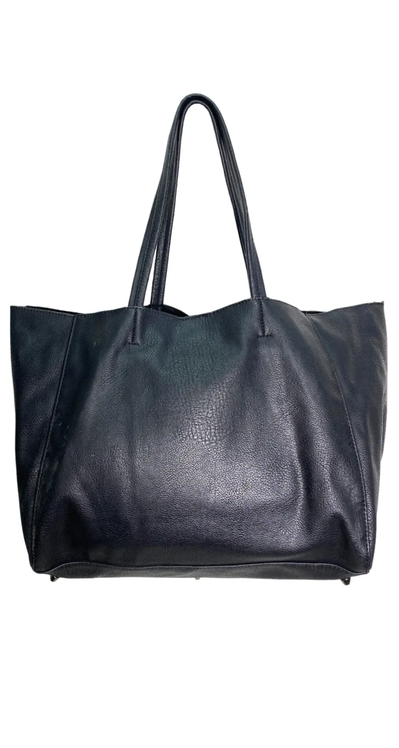 PRÜNE Cartera Negra Tachas