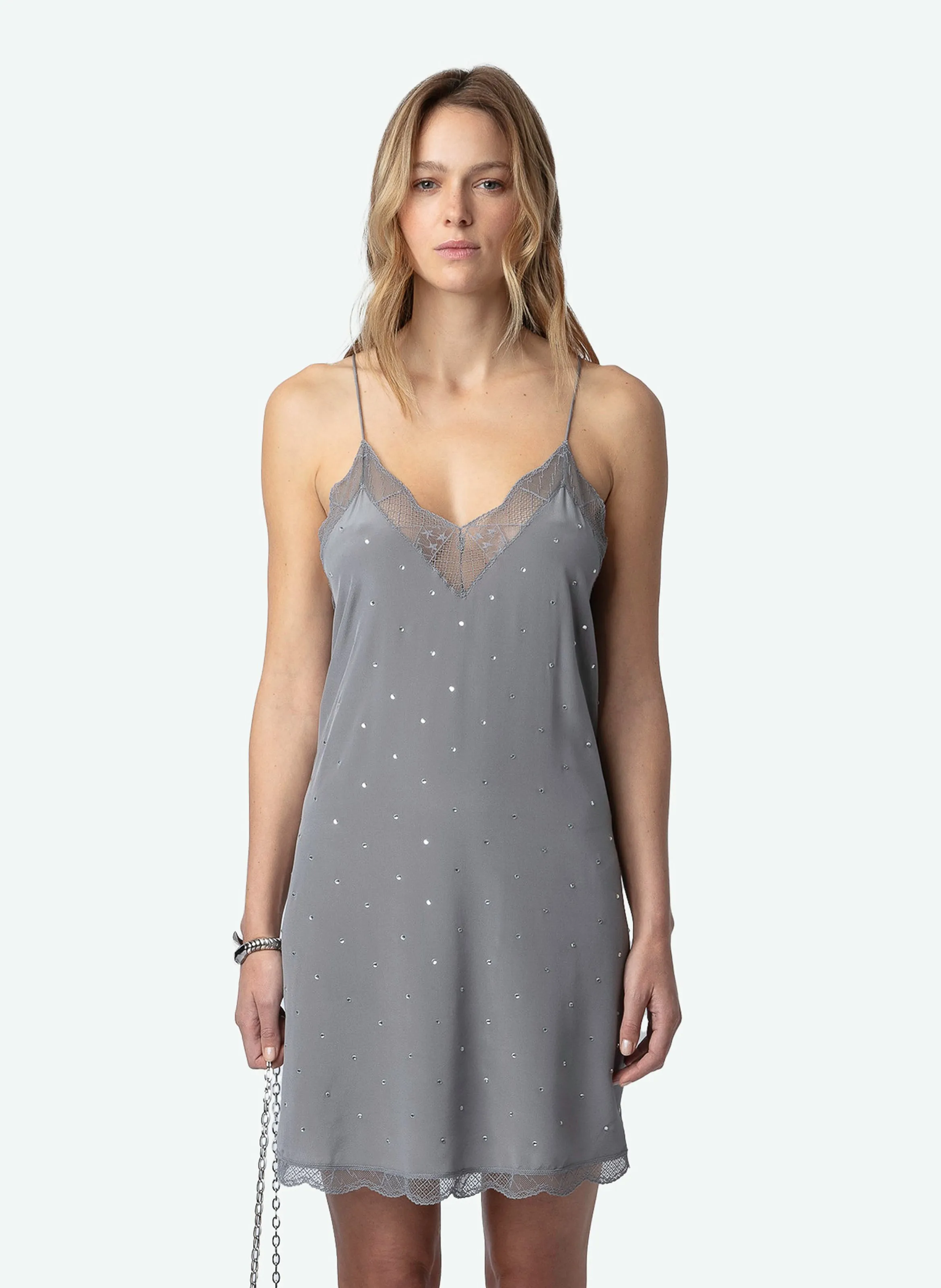 RISTYZ  VESTIDO CORTO DE TIRANTES CON PEDRERíA DE SEDA EN GRIS