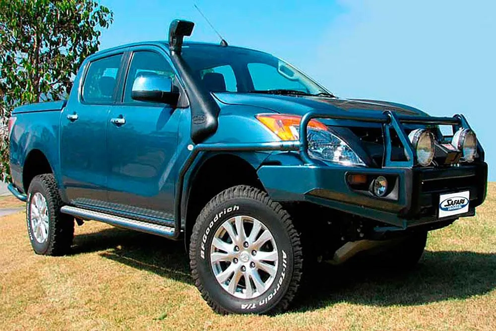 SAFARI SNORKEL MAZDA BT50 4X4 3.2 DIESEL DESDE 2011