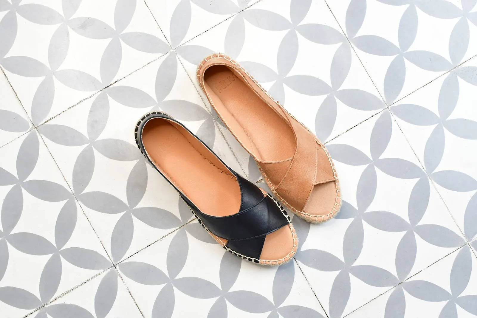 Sandalia Yute Cruzada Pölka Shoes Spes Negra