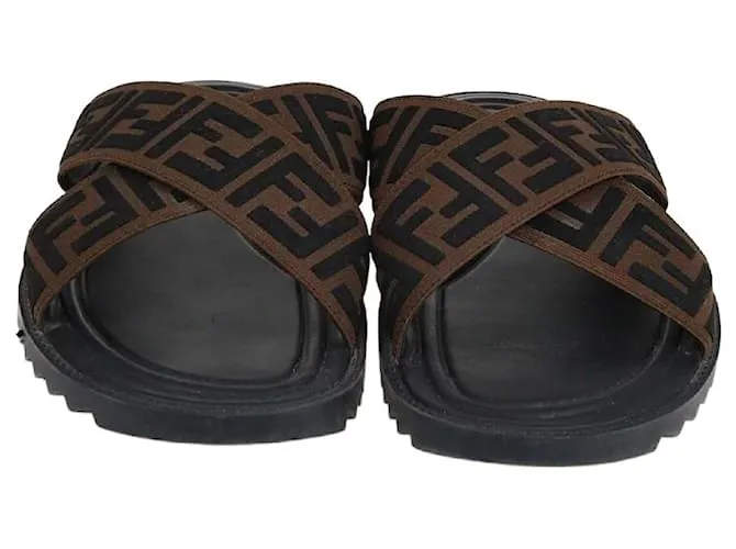 Sandalias deslizantes Fendi Brown FF entrelazadas Castaño 