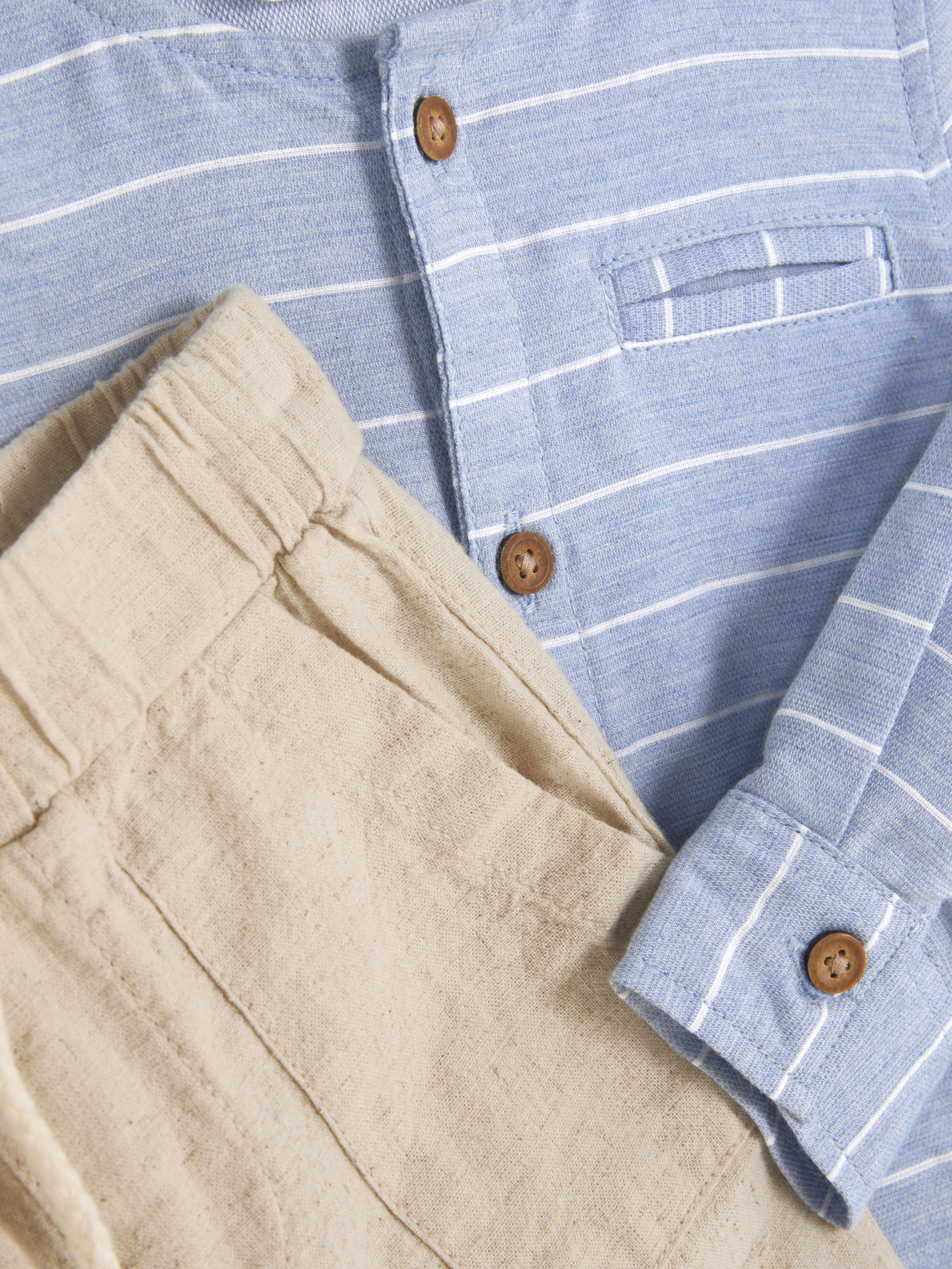 Set de camisa de manga larga con botones y pantalón