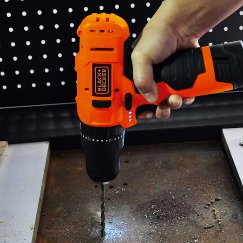 TALADRO PERCUTOR 3/8" 12V 25NM 1 BAT 1.5 AH BLACK + DECKER HP12B2C